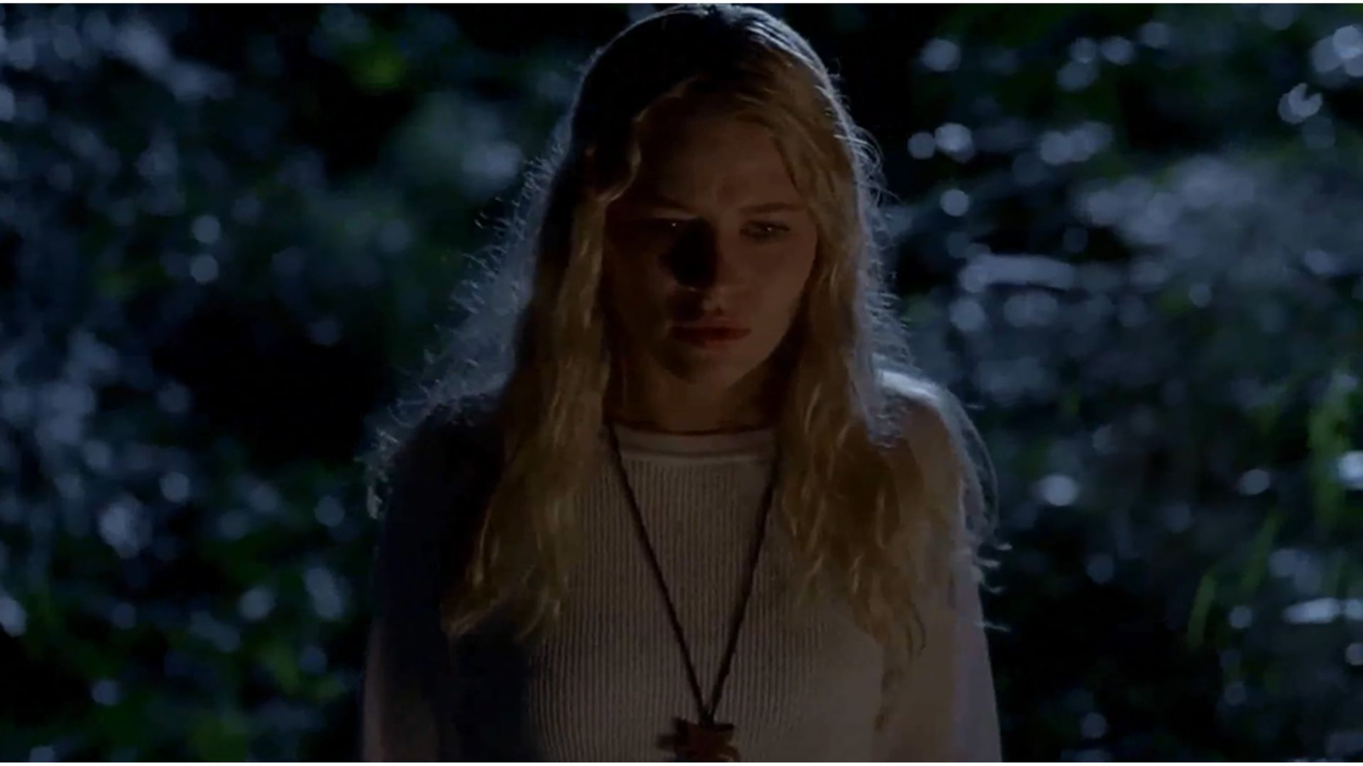 Claire, played by Emilie de Ravin, in Lost (Image via ABC)