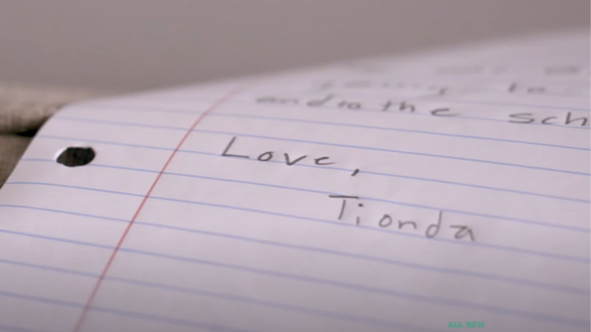 The note left by the Bradley sisters (Image via Investigation Discovery YT)