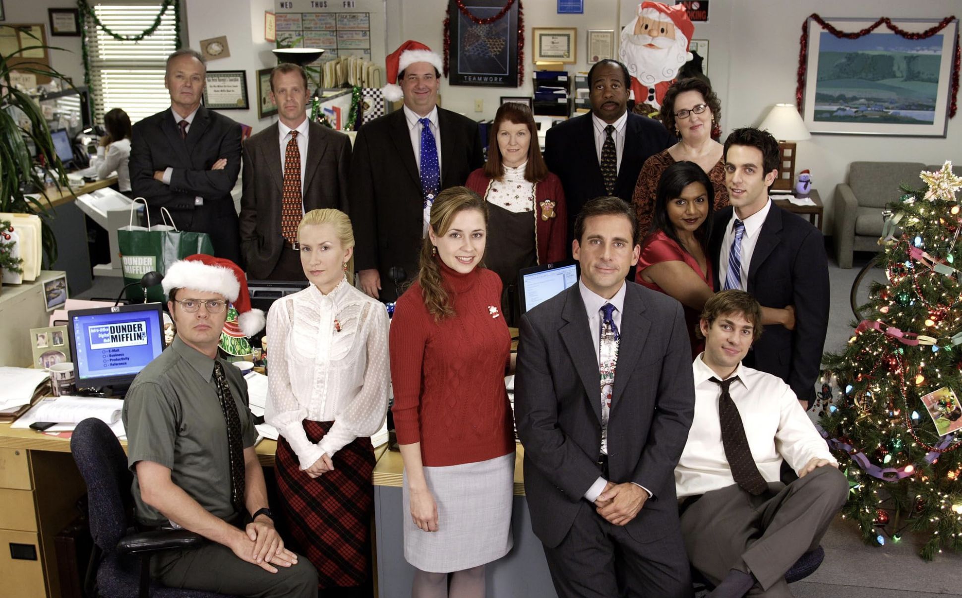 Creed Bratton, Steve Carell, Jenna Fischer, Kate Flannery, Paul Lieberstein, Phyllis Smith, Rainn Wilson, John Krasinski, B.J. Novak, Mindy Kaling, Angela Kinsey, Leslie David Baker, and Brian Baumgartner (Image via NBC)