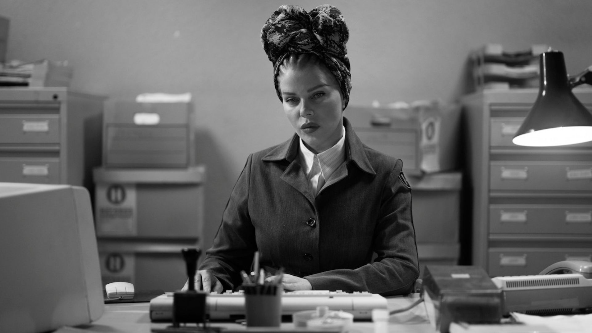 Debi Mazar as Medusa (Image via Netflix)