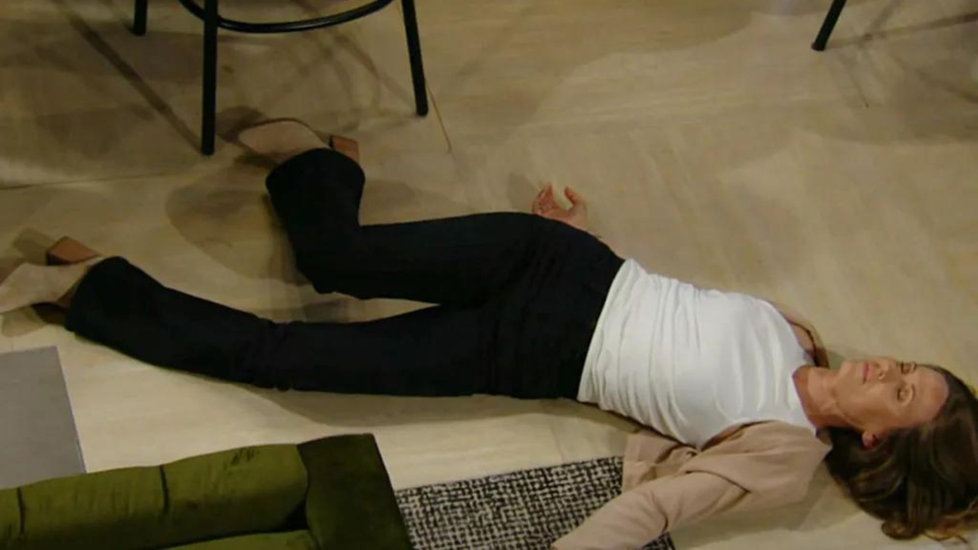 Sharon found Heather sprawled on the floor on The Young and the Restless | Image Source: CBS