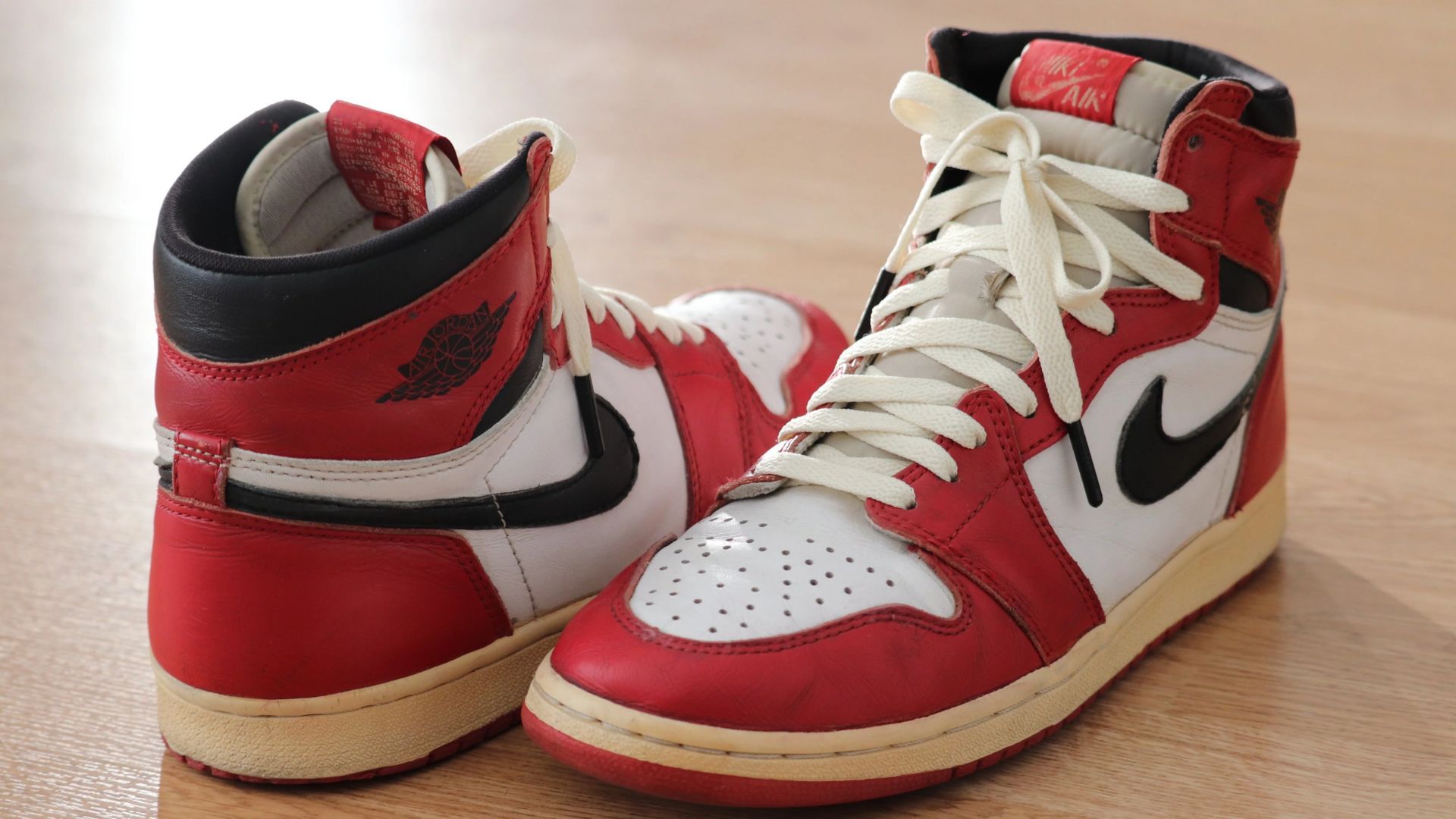 5 different ways to tie laces on Air Jordan 1