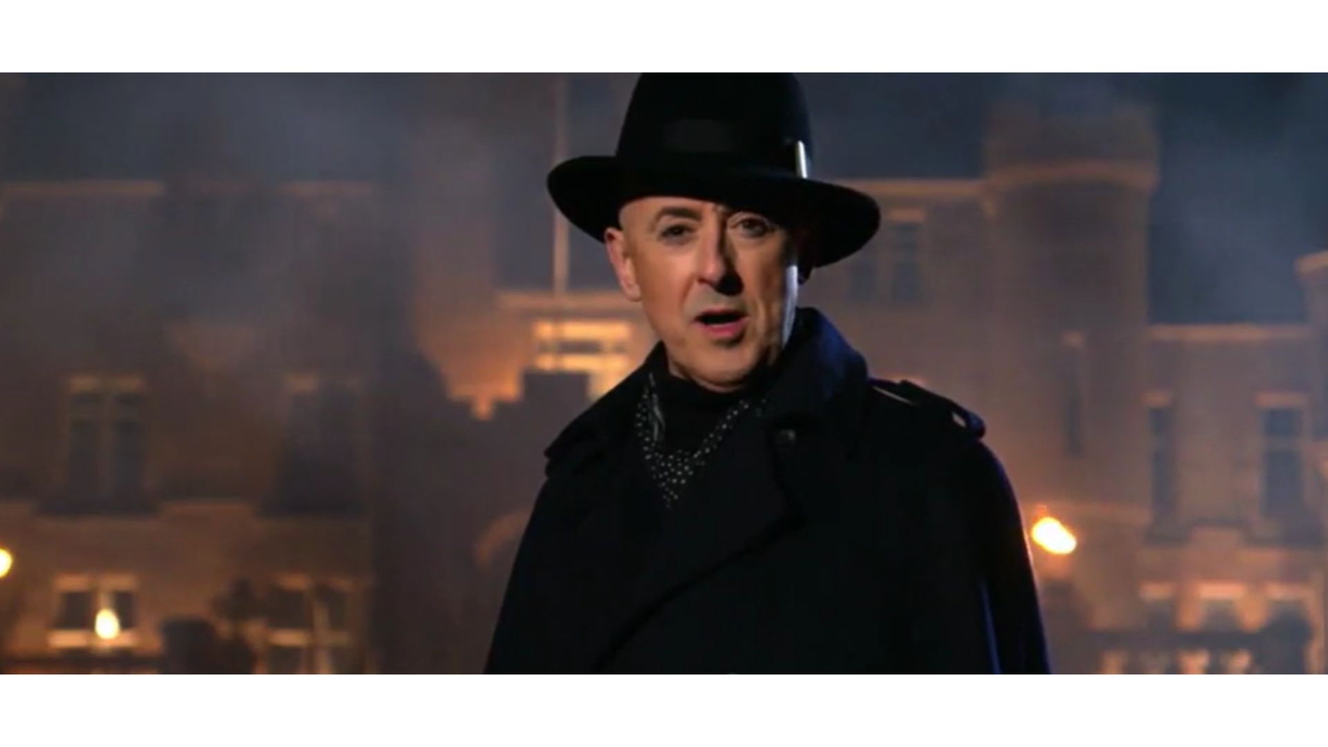 Alan Cumming in The Traitors (Image via Peacock)