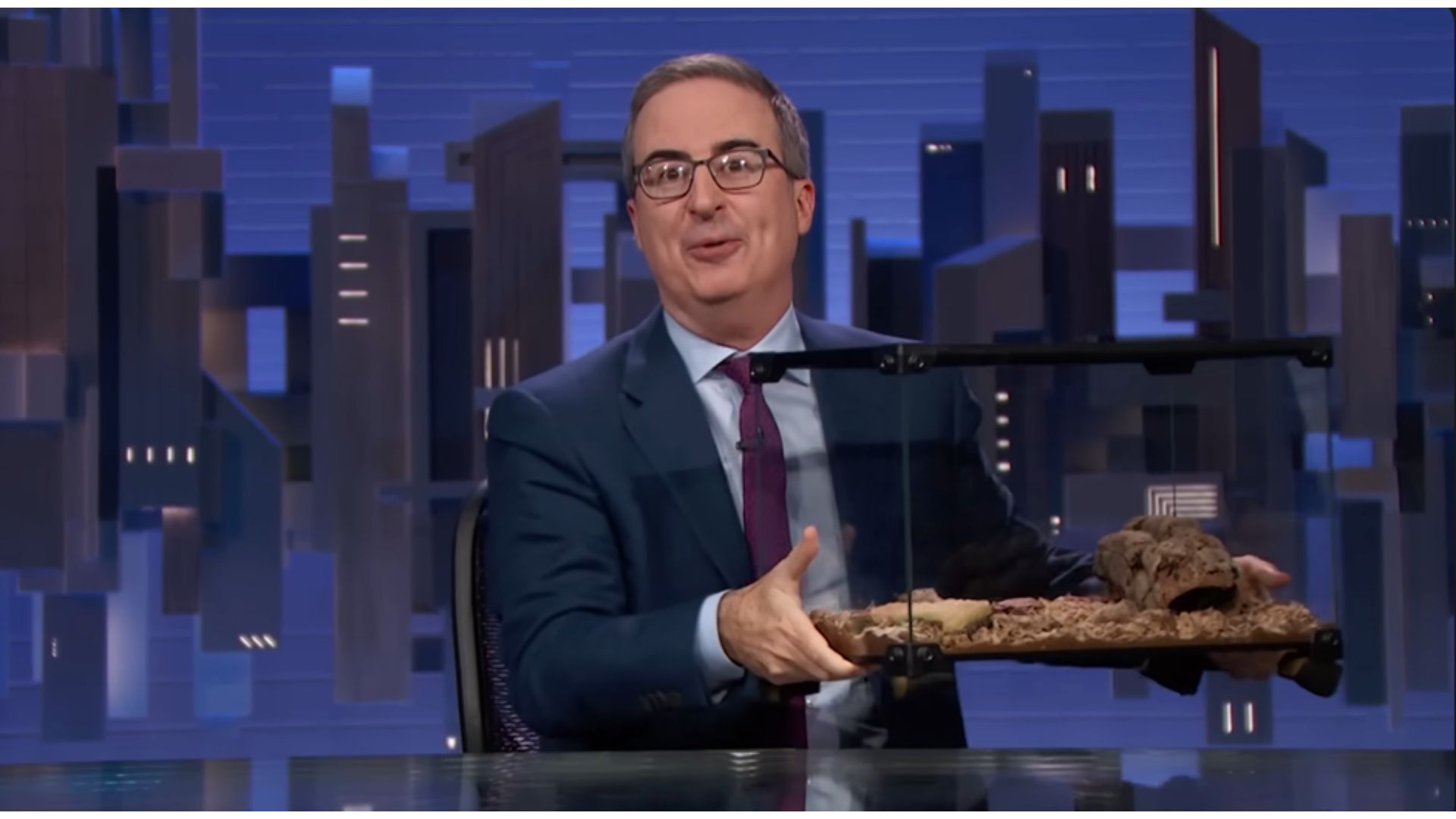 Last Week Tonight with John Oliver (Image via HBO)