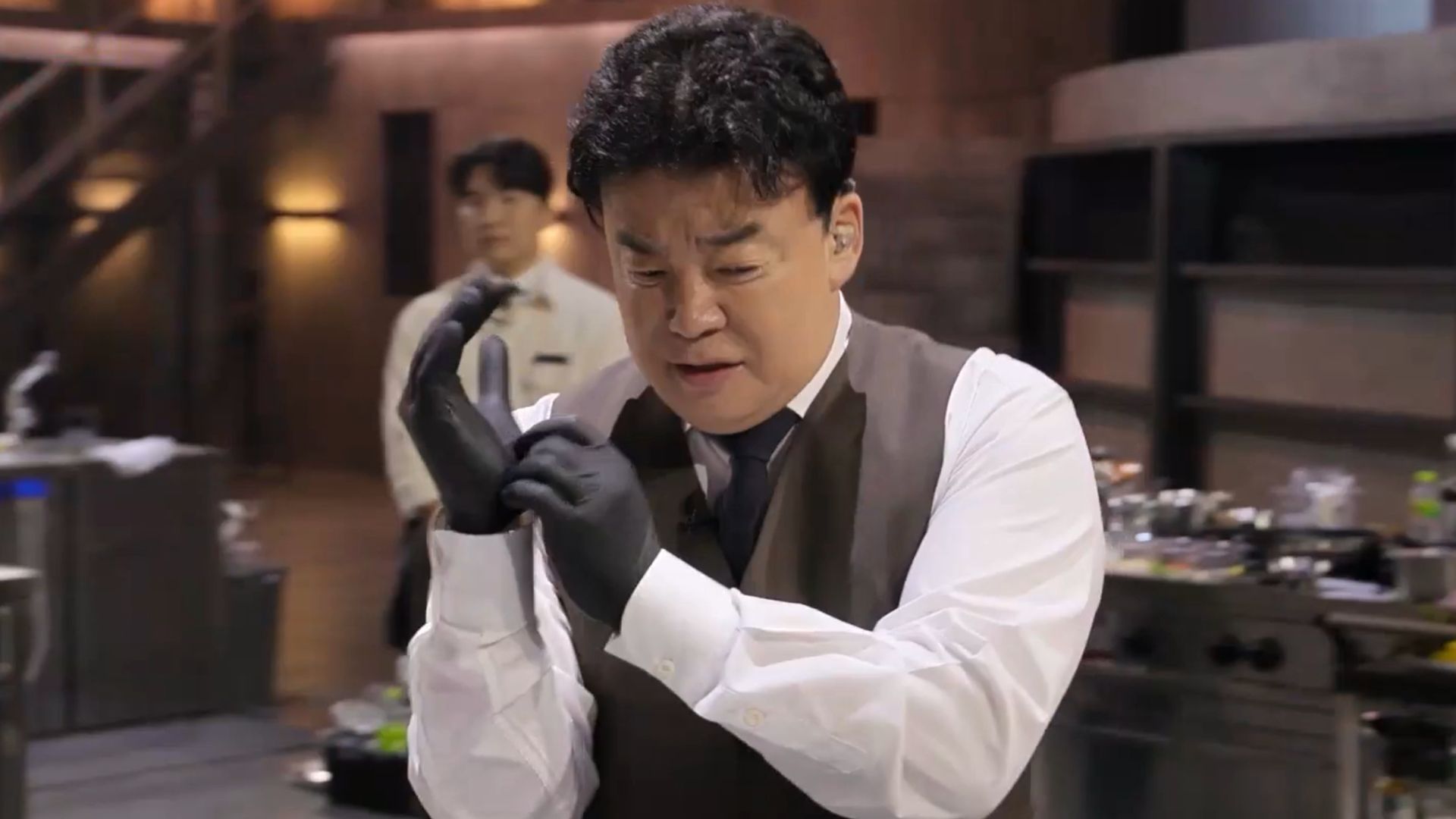 Chef Baek Jong-won from Culinary Class Wars | Image Source: Netflix