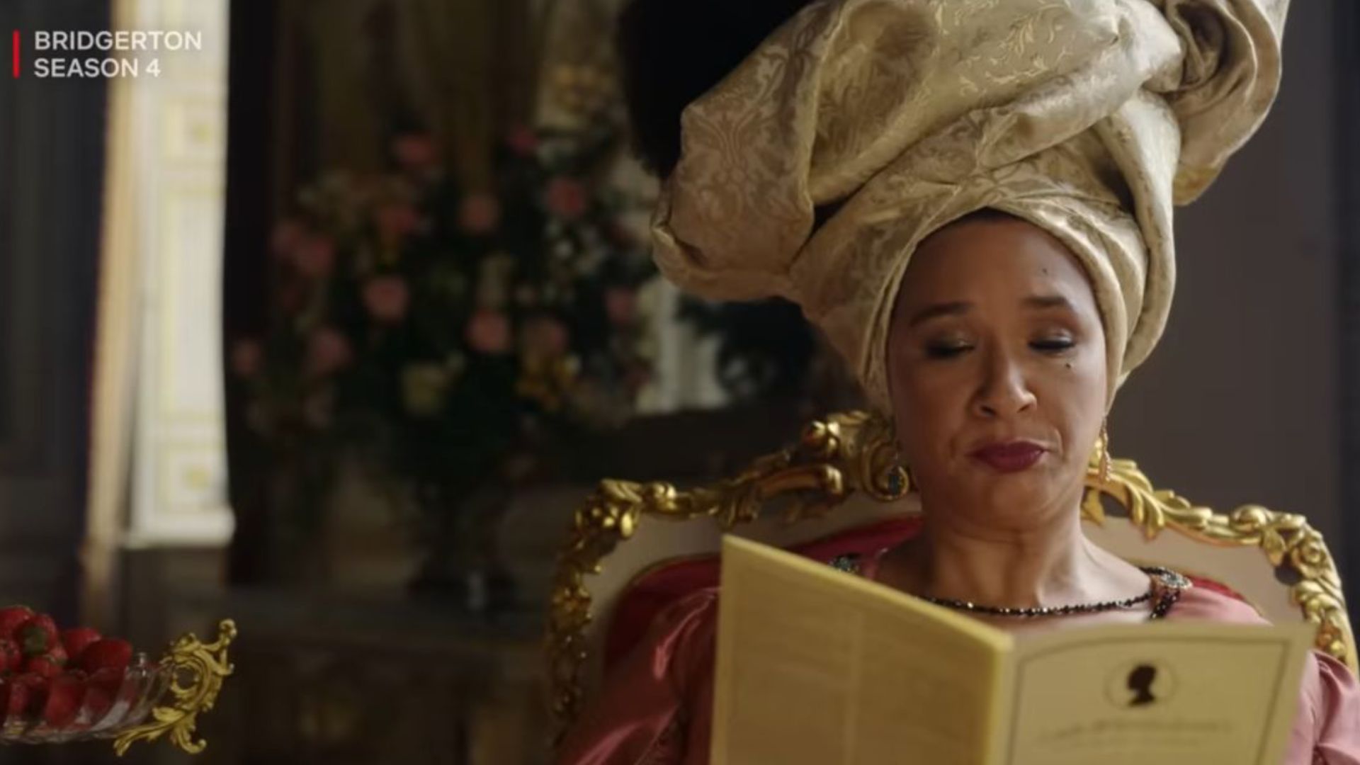 A still from the season 4 trailer with Golda Rosheuvel reprising her role as Queen Charlotte | Image Source: Netflix