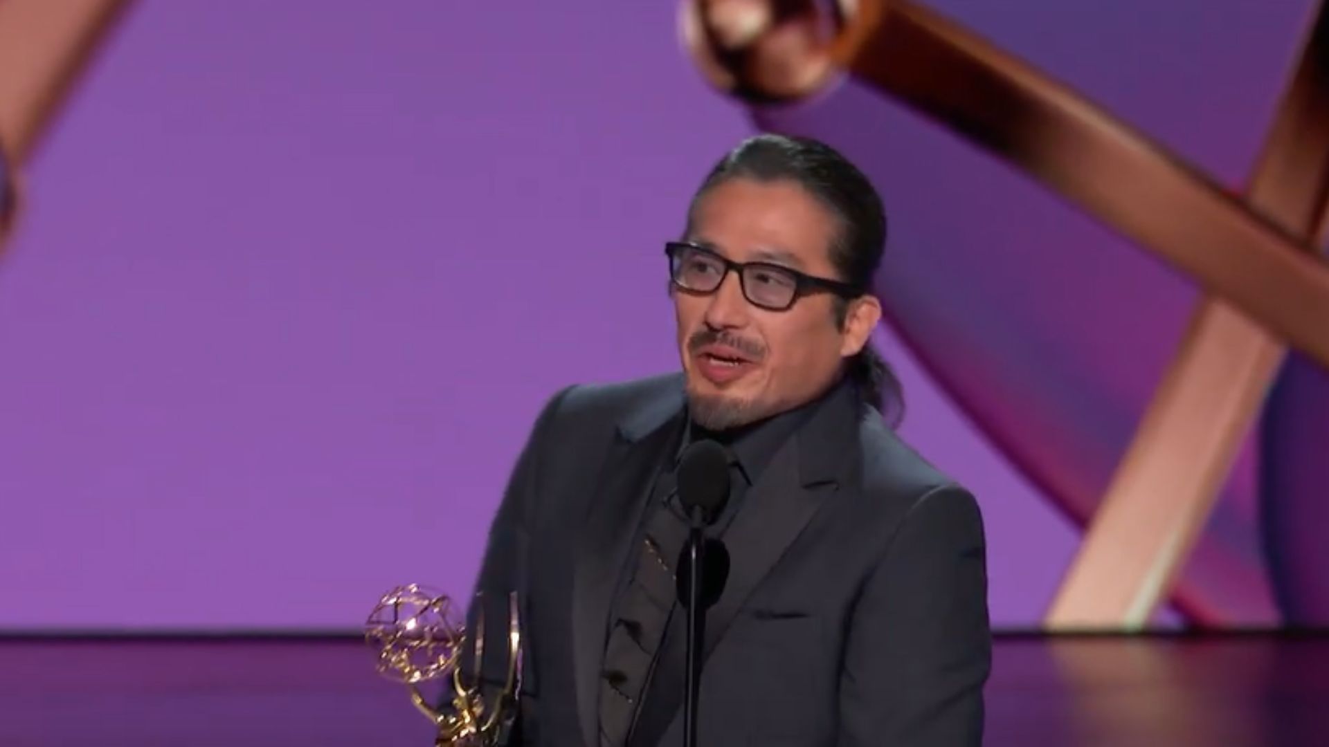 Hiroyuki Sanada, winning the Emmy for Shogun l Via: Hulu