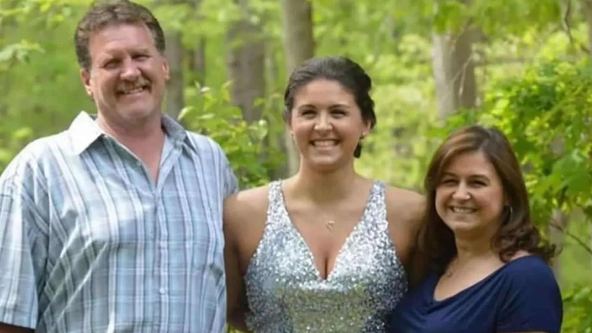 Tiffany Valiante with her parents (Image Source: Netflix)