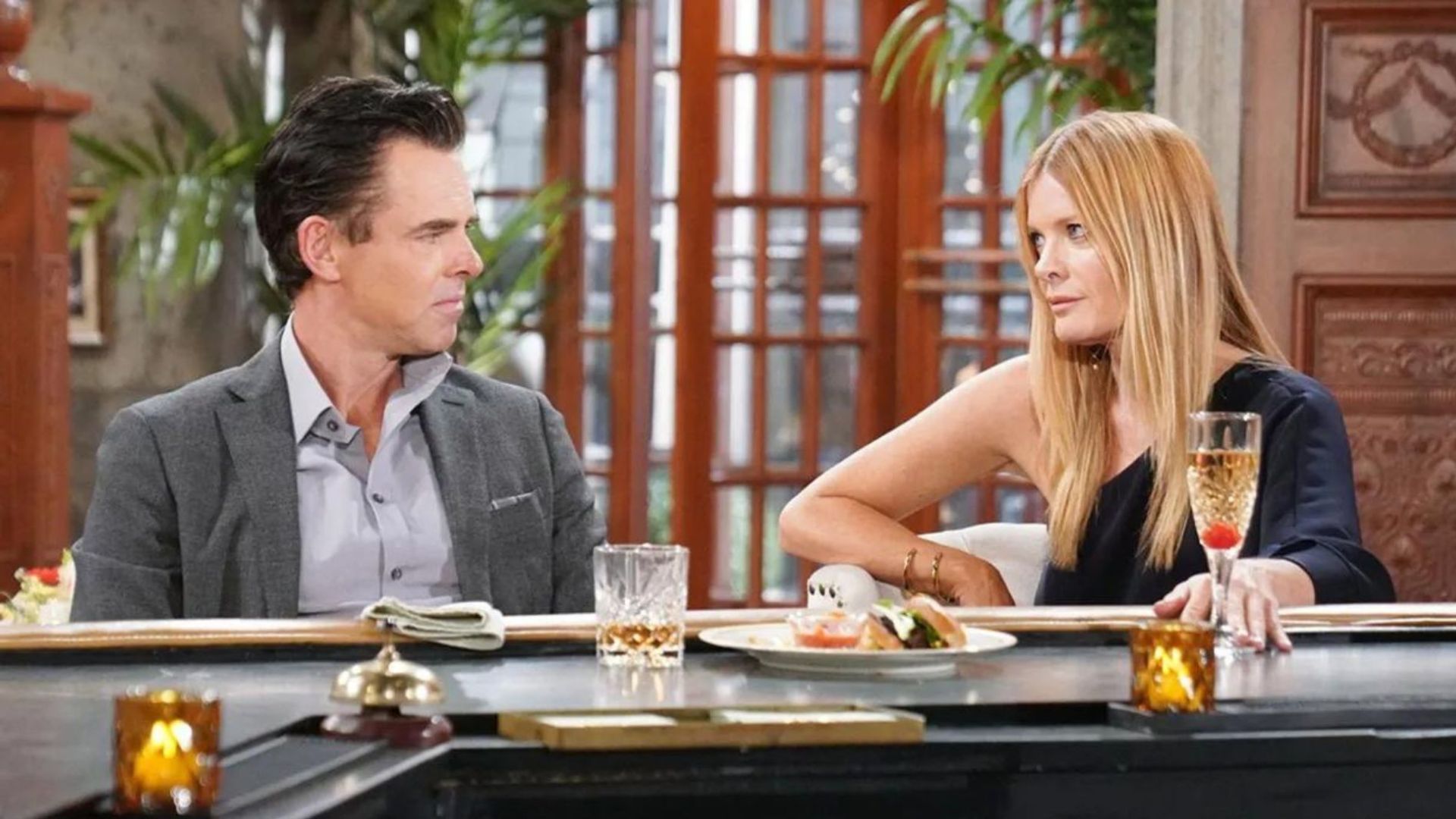 Billy et Phyllis à l'Athletic Club dans The Young and the Restless | Source de l'image : CBS