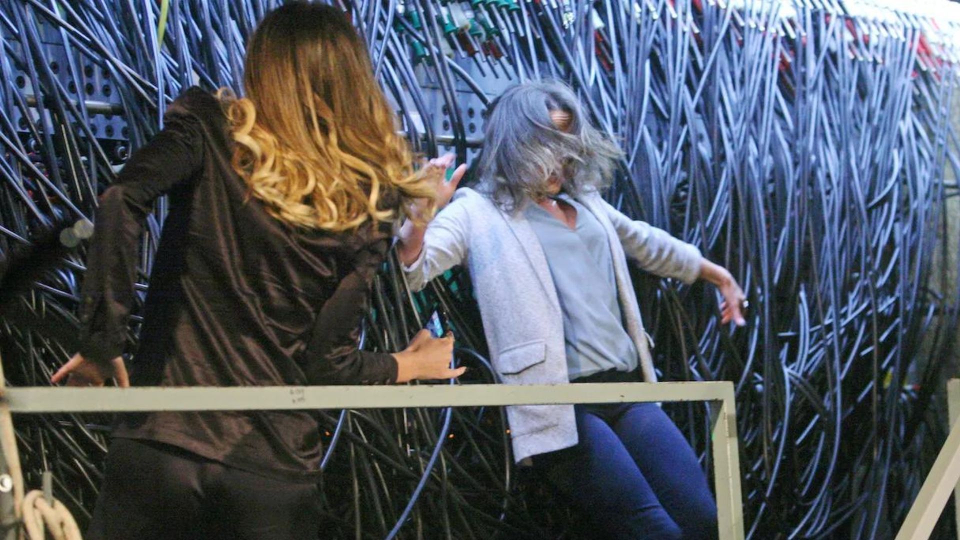 Ivy gets electrocuted while fighting with Steffy | Image Source: CBS