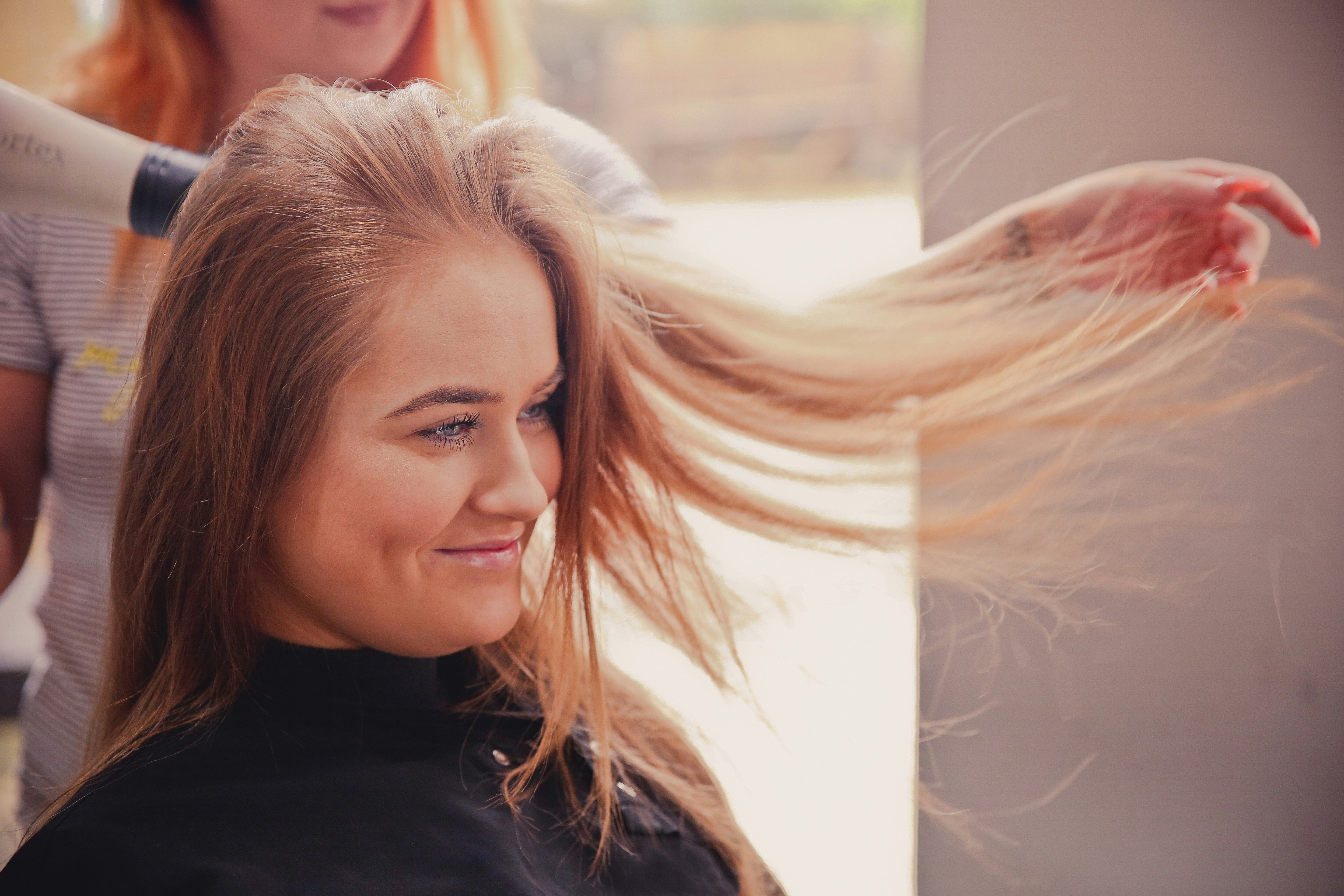 Keratin vs rebonding: is the latter any different? (Image via Unsplash/ Theme Photos)