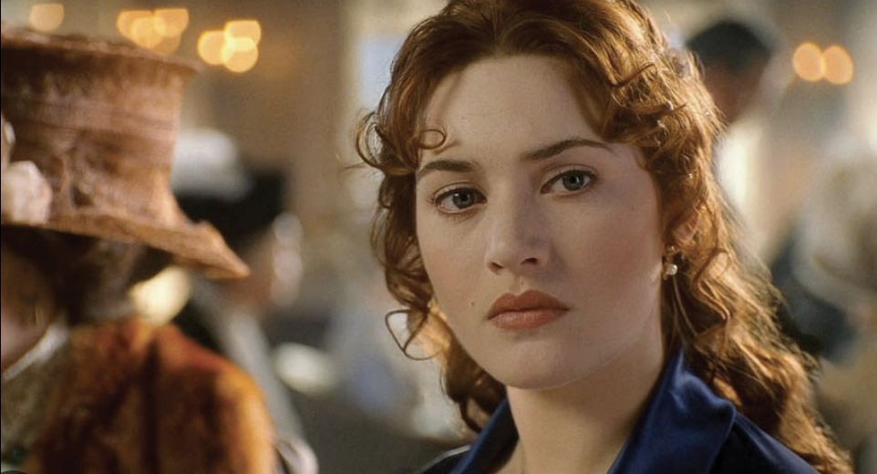 Kate Winslet as Rose in Titanic (Image via Hulu)