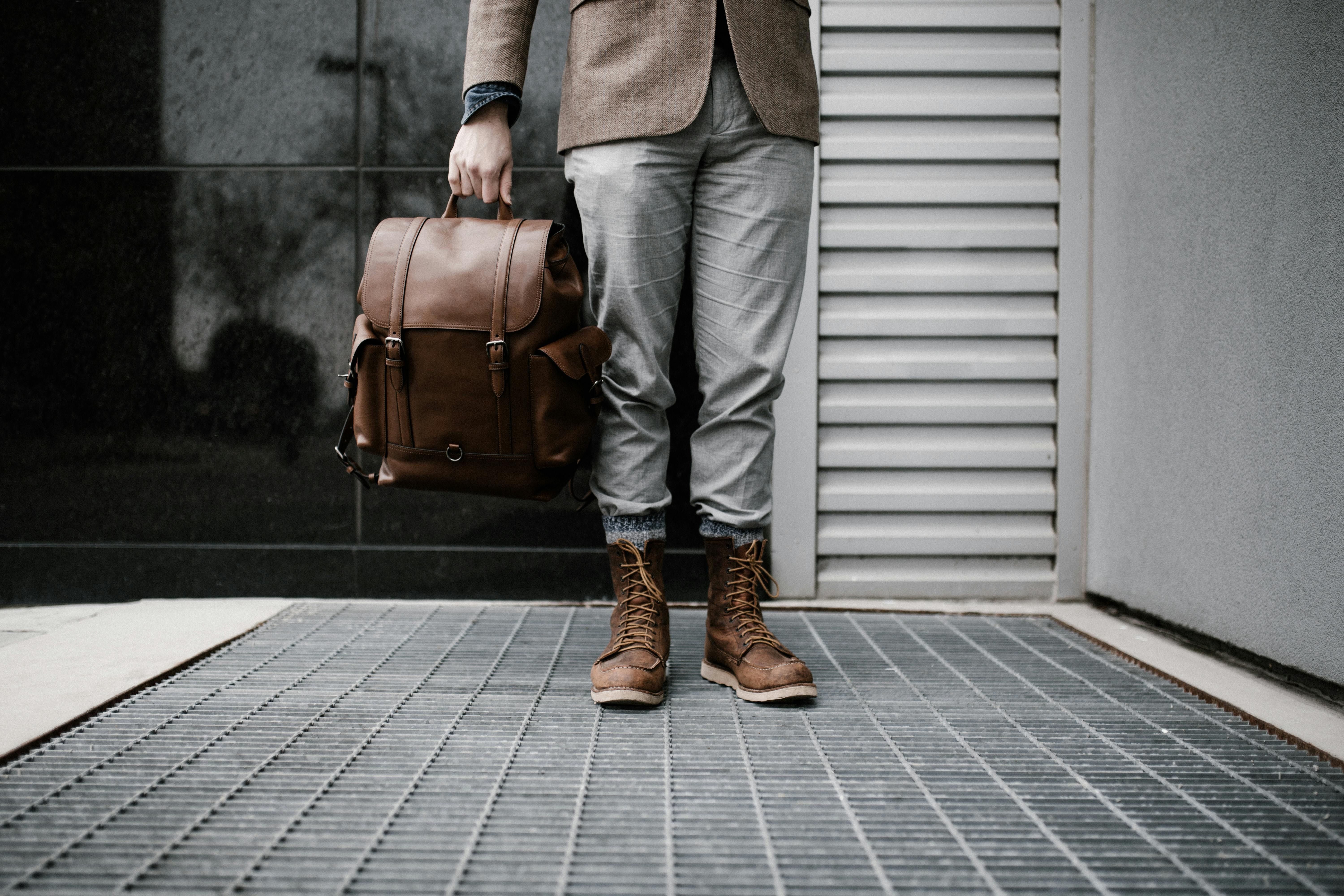 Ever owned leather handbags? How do you keep them clean? (Image via Pexels/ Andrew)