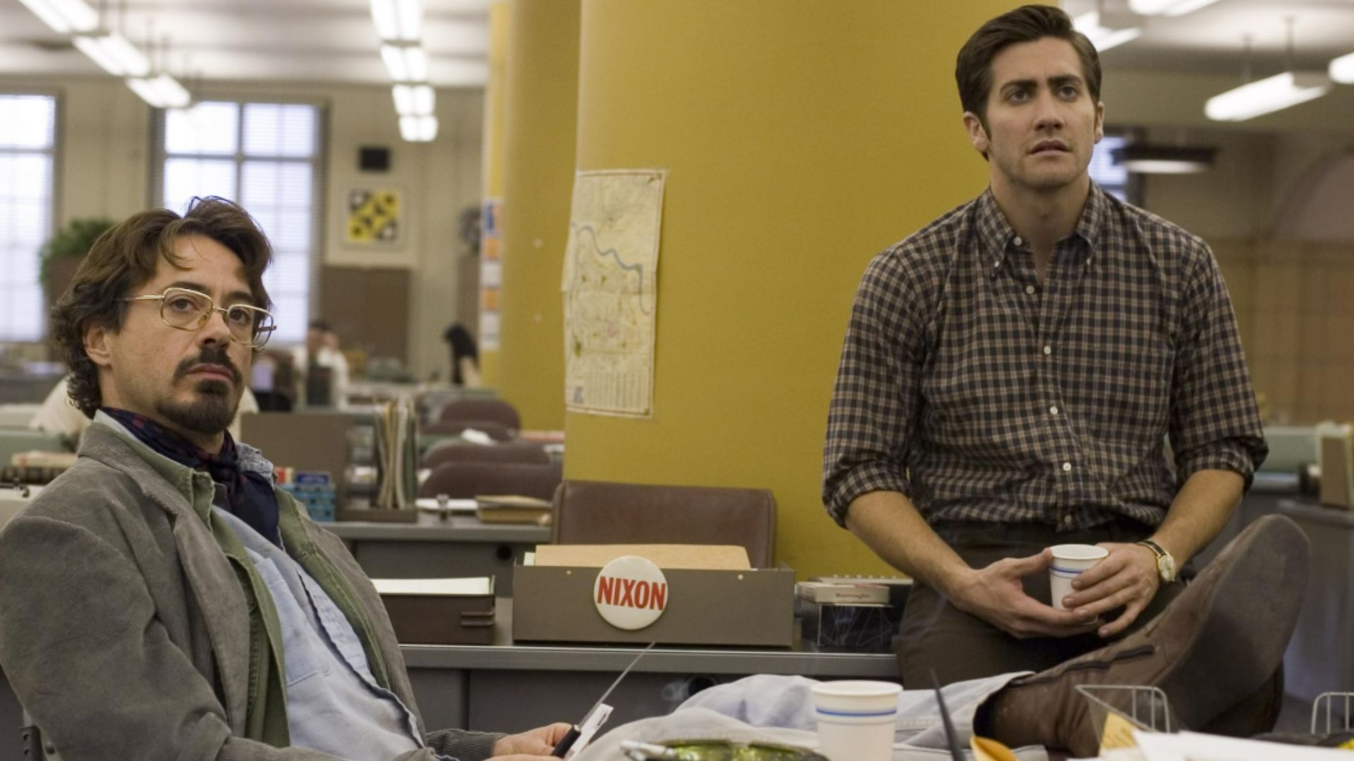 Robert Downey Jr. and Jake Gyllenhaal in Zodiac (Image via Prime Video, Paramount Pictures)