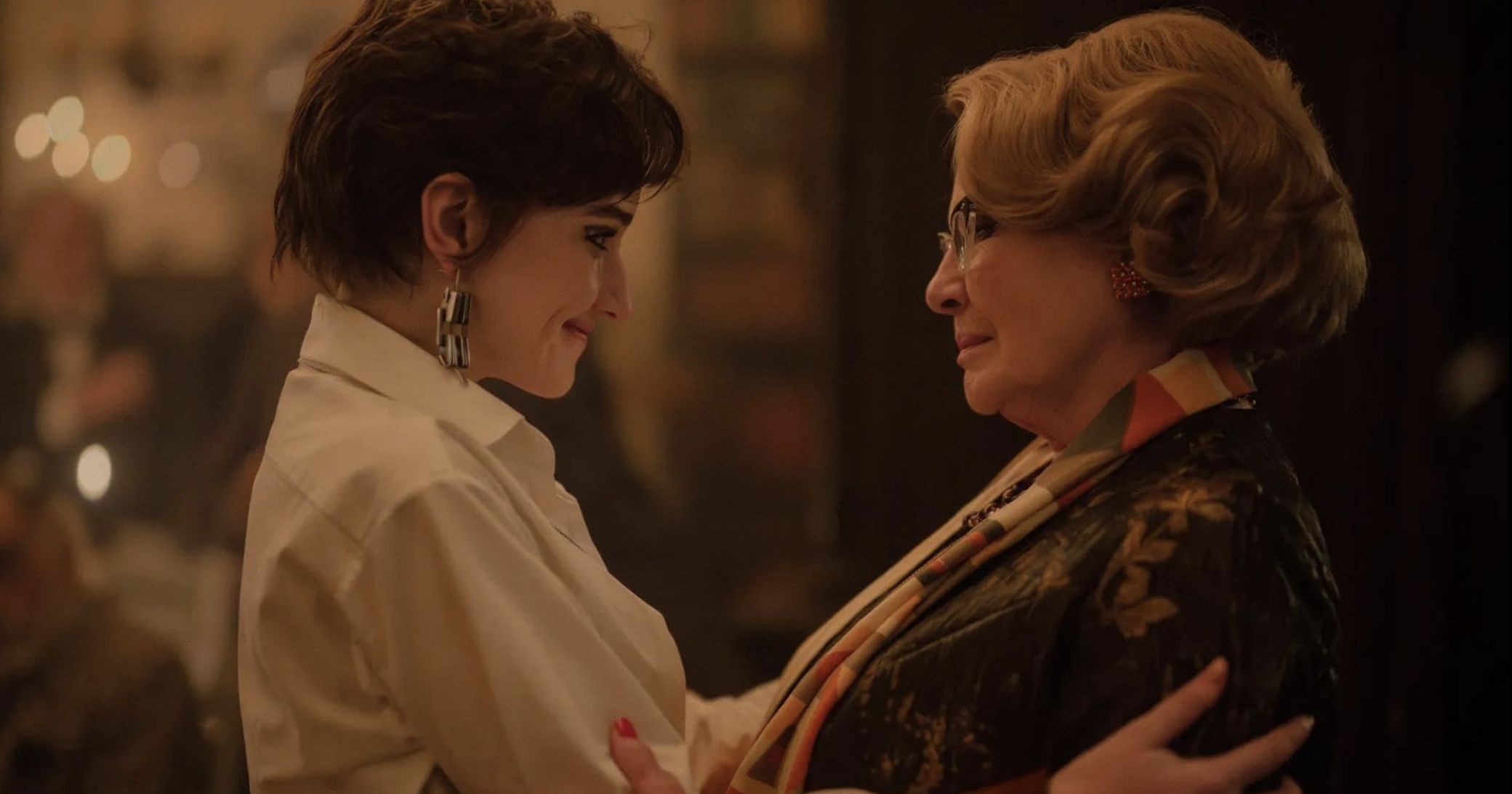 Dianne Wiest and Julia Garner in Apartment 7A (Image via Paramount+)