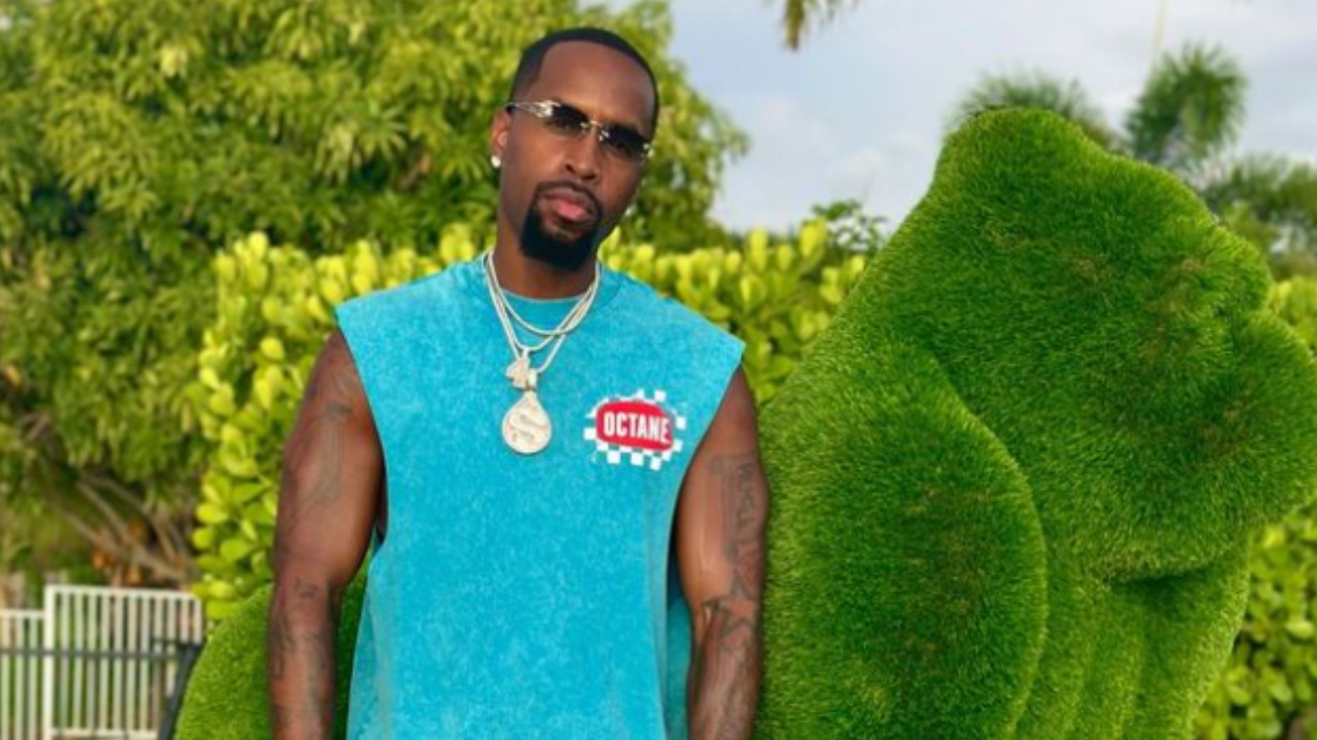 Internet reacts to Safaree saying &quot;there is no malice in me&quot; after being spotted at Nicki Minaj concert (Image via Instagram/@safaree)