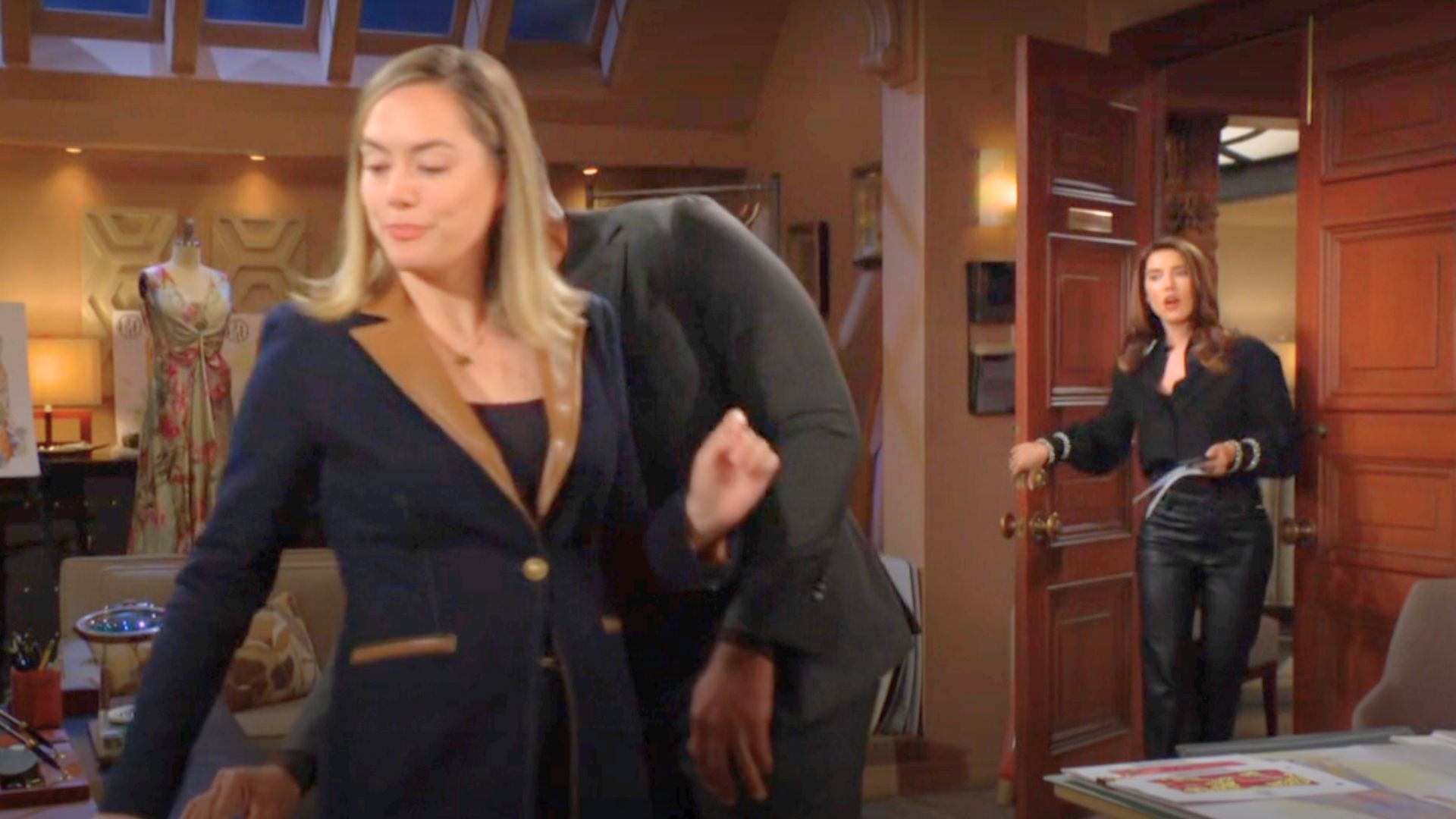 Steffy walks in on Carter and Hope | Image Source: CBS