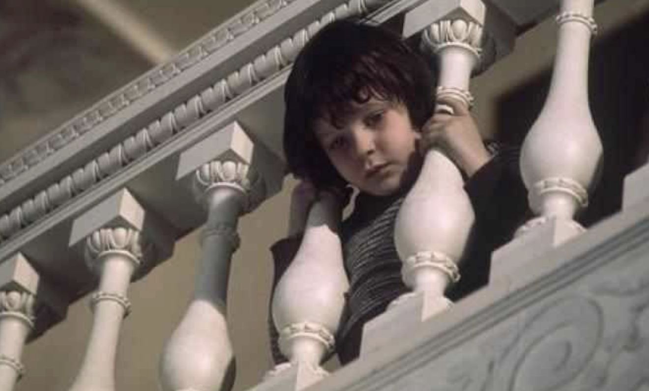 Harvey Stephens in The Omen (Image via 20th Century Fox)