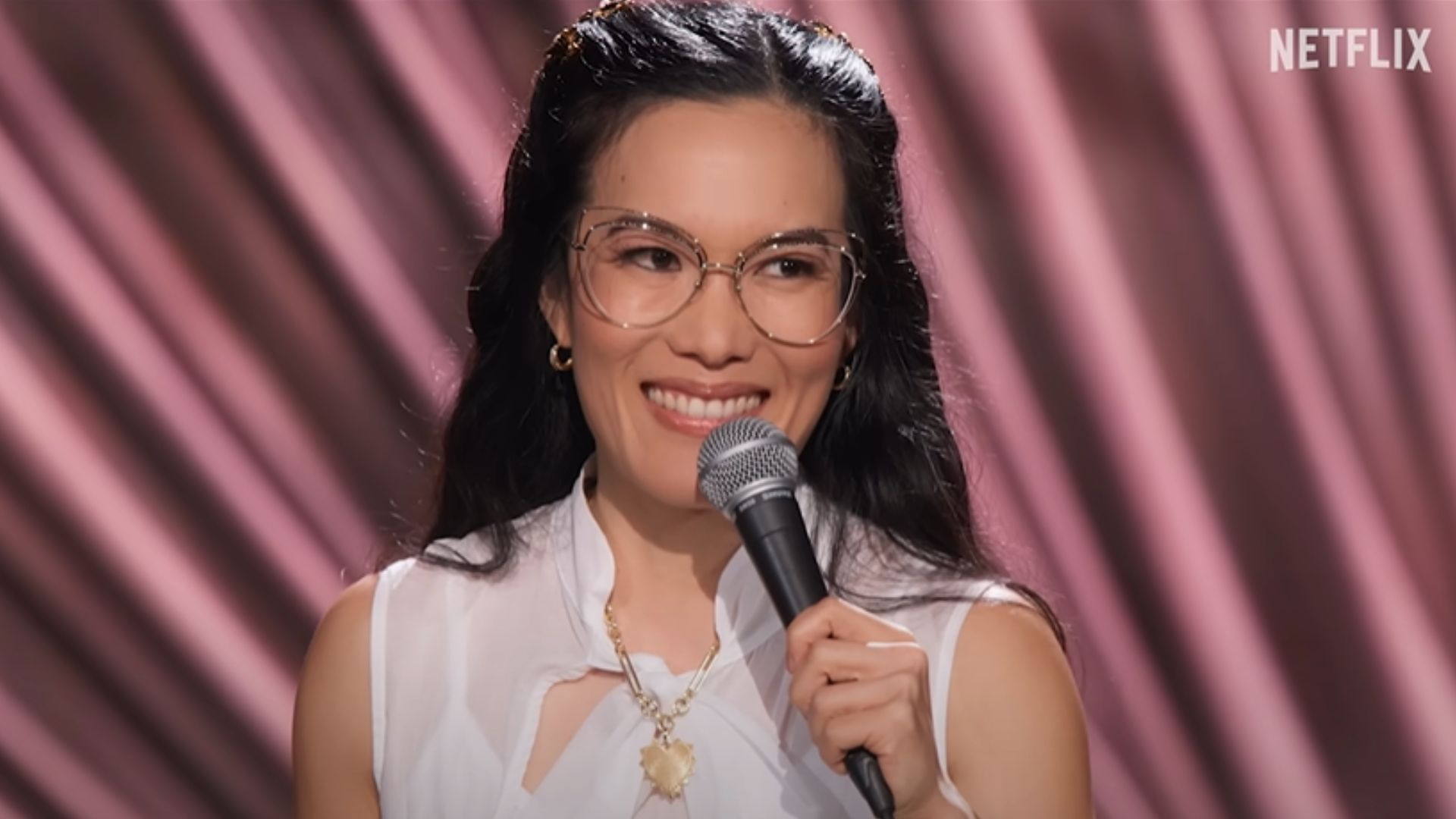 Ali Wong talks about her relationship (Image via Netflix)