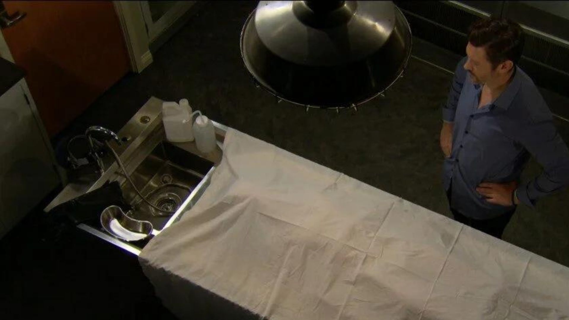 Daniel has a rough morning on The Young and the Restless | Image Source: CBS/JPI