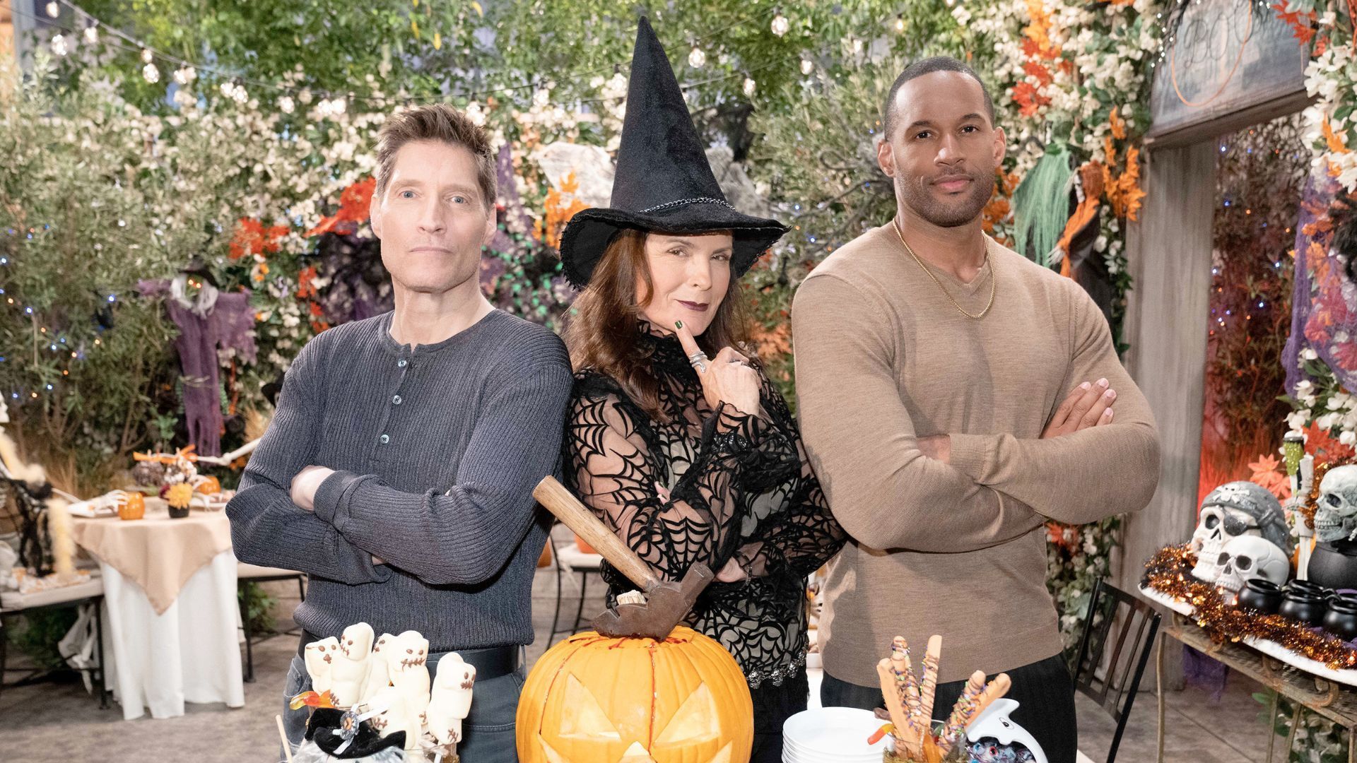 Deacon, Sheila, and Carter on Halloween | Image Source: CBS/JPI