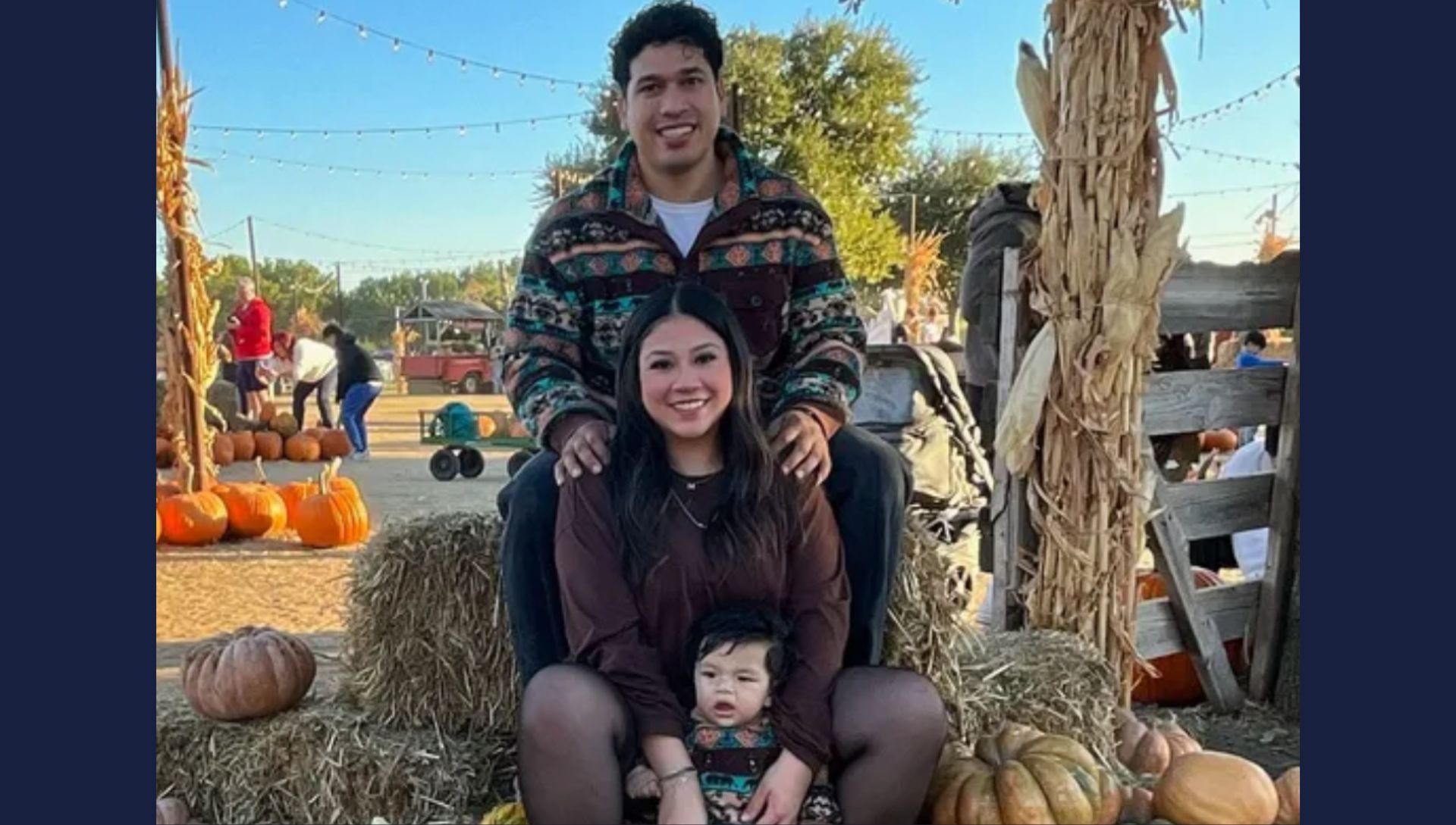 Dallas Fire-Rescue member Jose Chavez with his family (Image via GoFundMe)