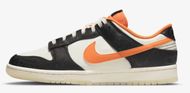 The classic pumpkin color sneakers were an instant hit. (Image via Nike)