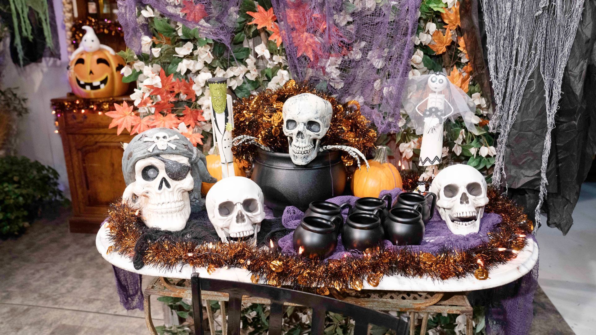 Il Giardino Halloween decorations | Image Source: JPI