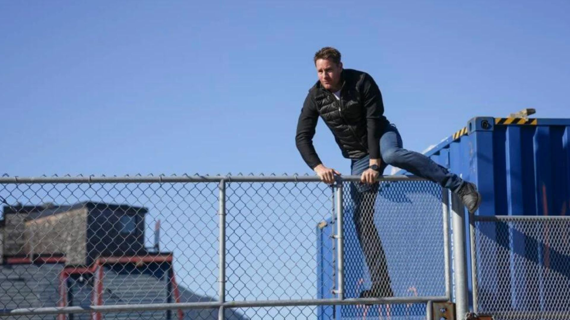 Justin Hartley plays the lead character (Image Source: CBS)