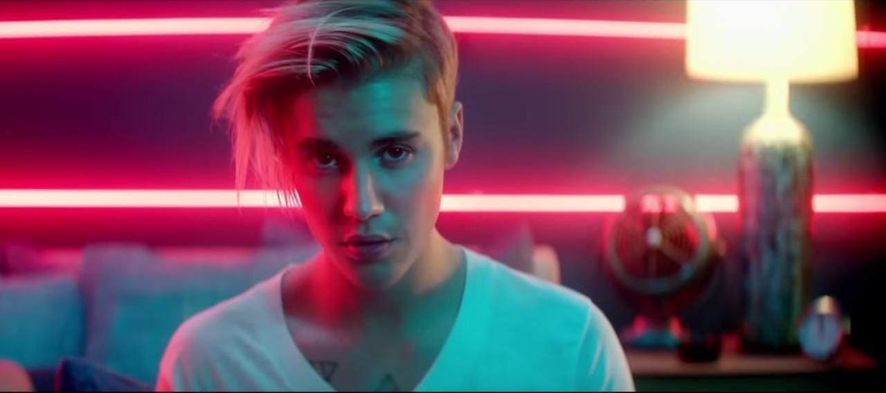 Justin Bieber in What Do You Mean | Image Source: Justin Bieber via YouTube