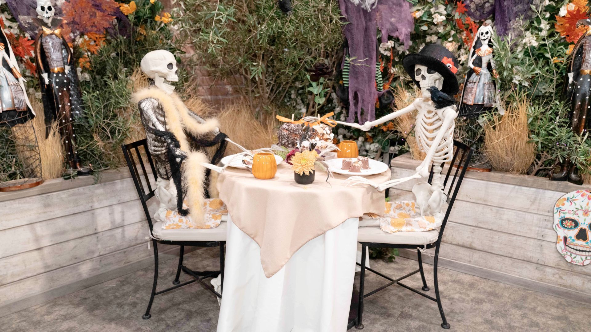 Il Giardino Halloween decorations | Image Source: JPI