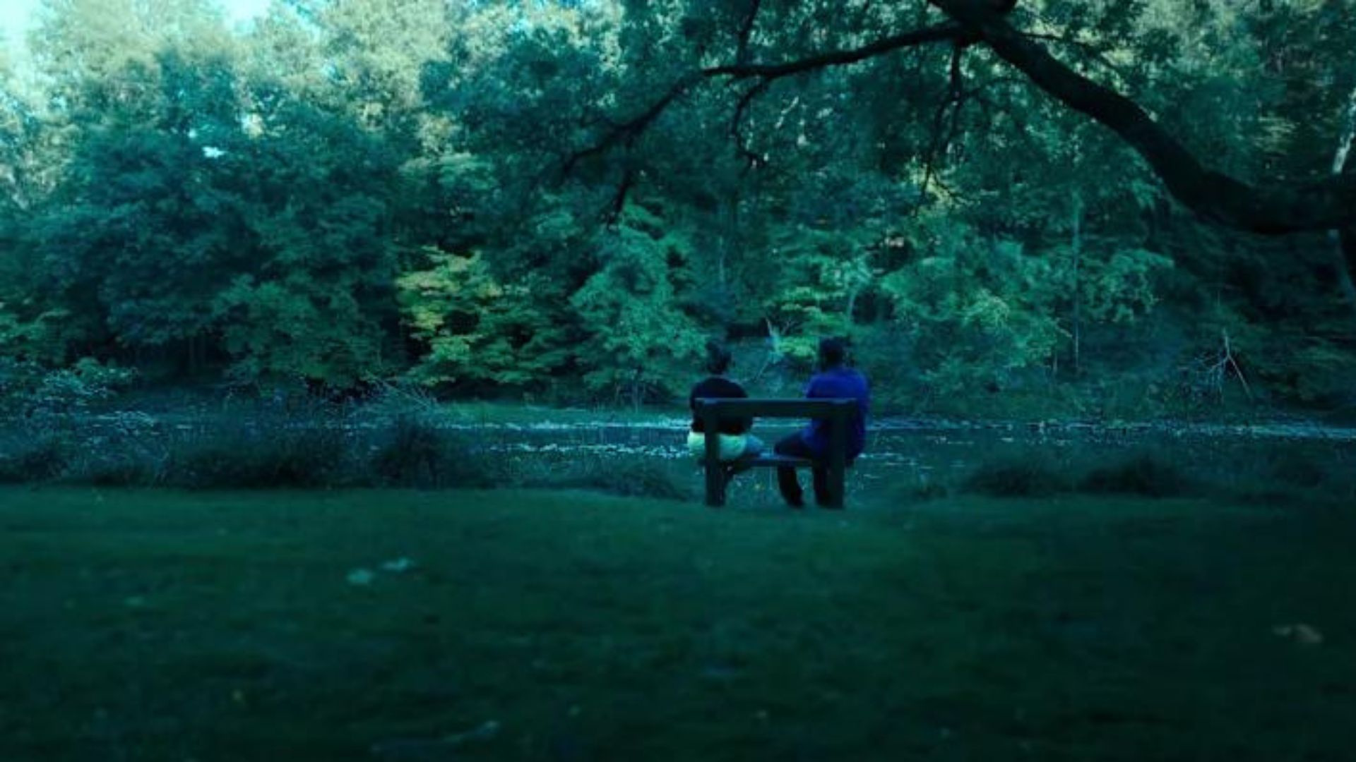 Kate and Carnell&#039;s body found in a park (Image via Netflix)