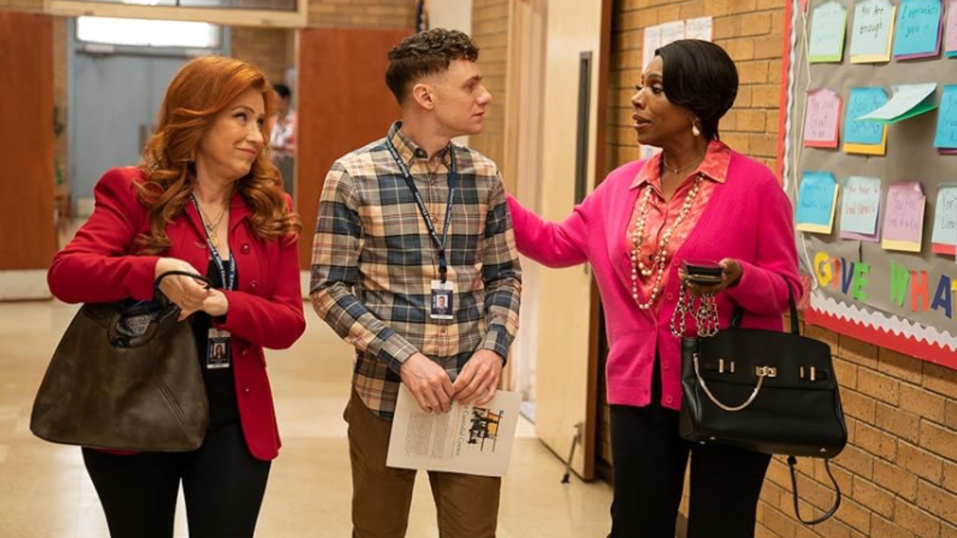 Sheryl Lee Ralph, Lisa Ann Walter, and Chris Perfetti (Image via ABC)