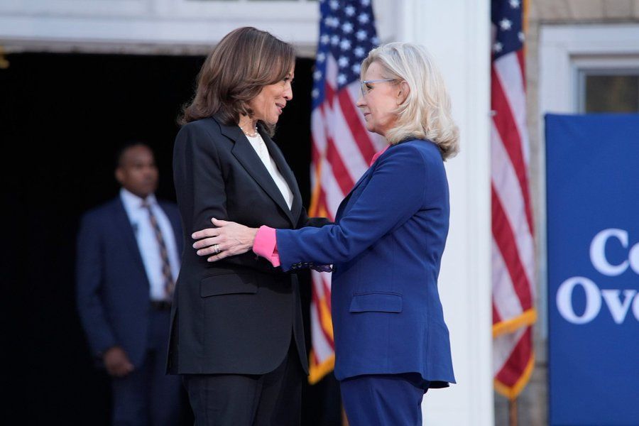 Liz Cheley with Kamala Harris 