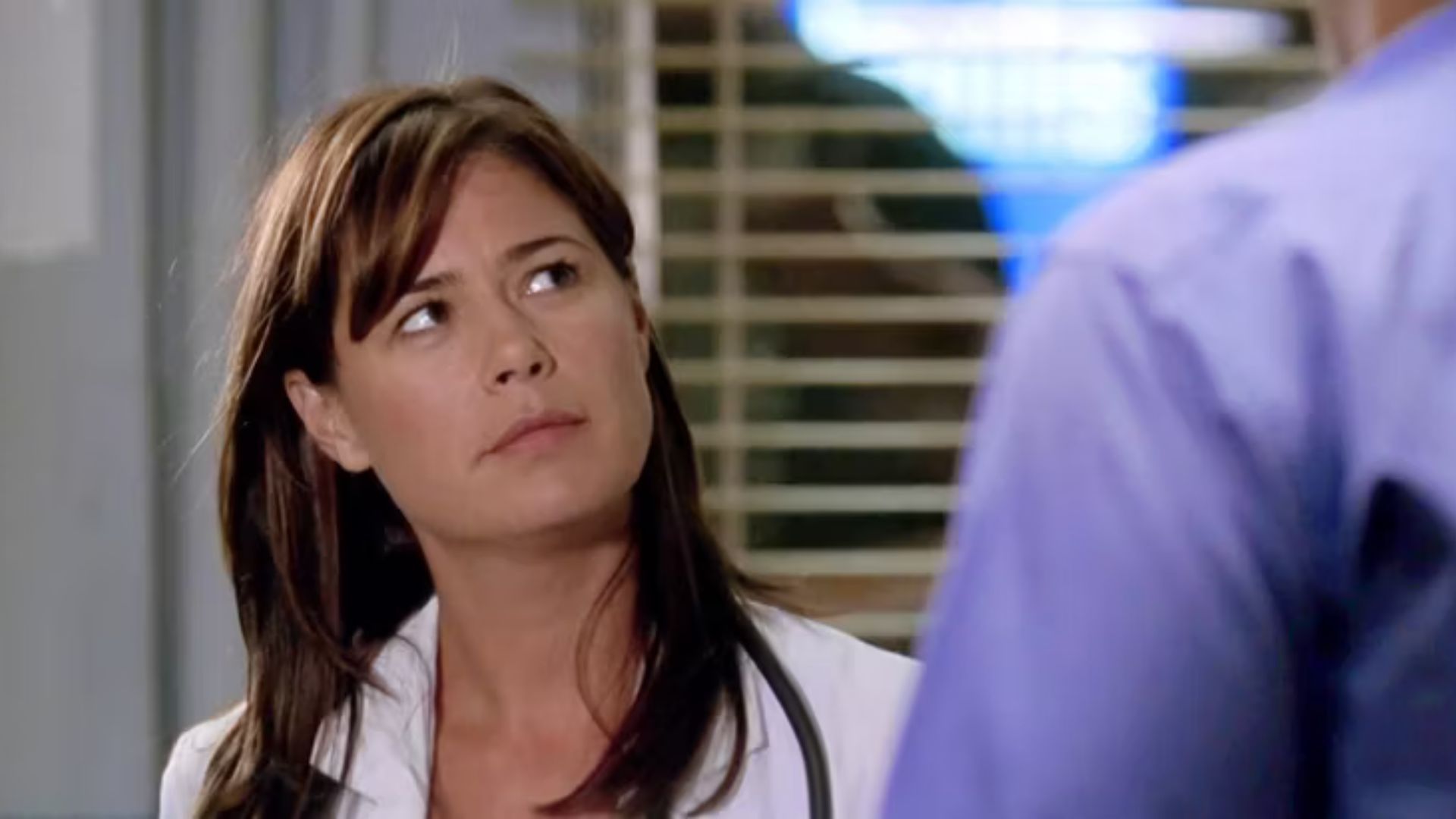 Maura Tierney in ER (Image Source: NBC)