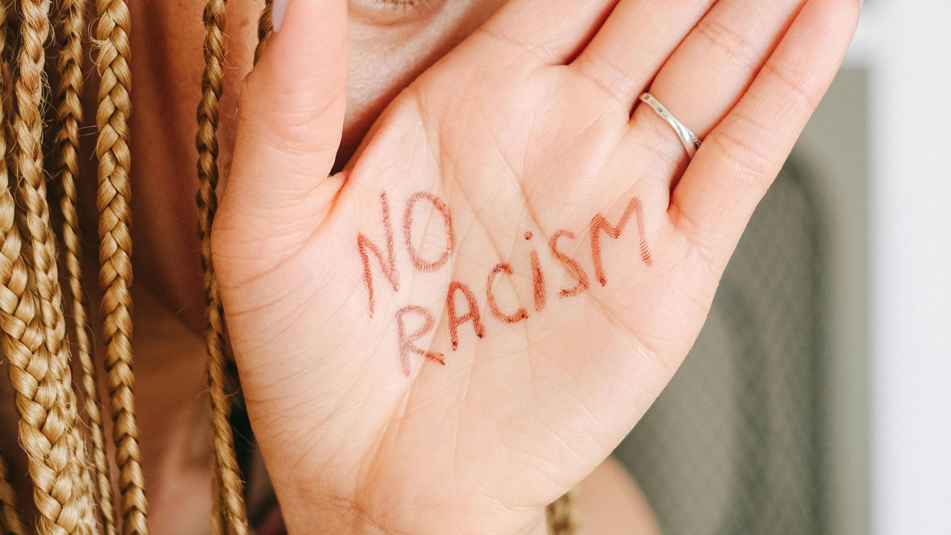 No Racism (Image via Pexels/Ivan Samkov)