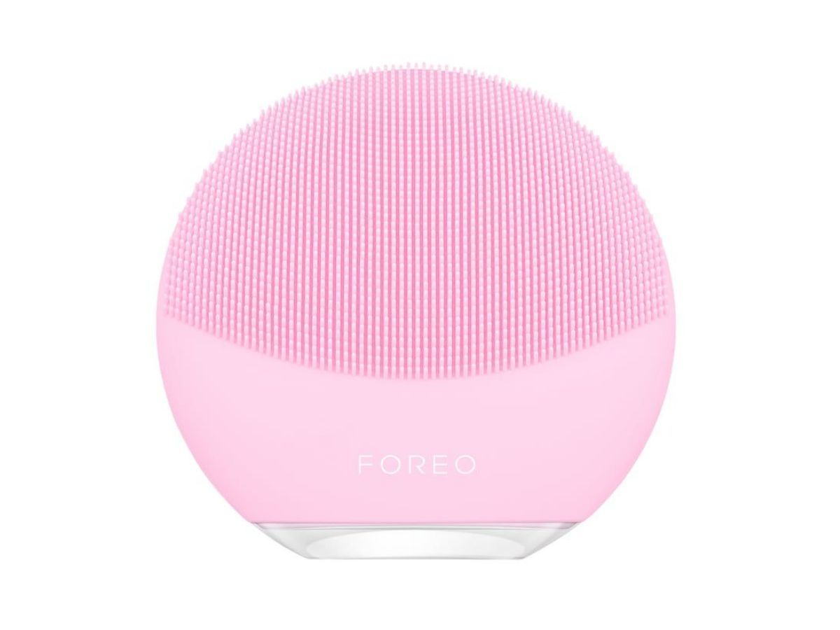 Foreo Luna Mini 3 (image via Sephora)