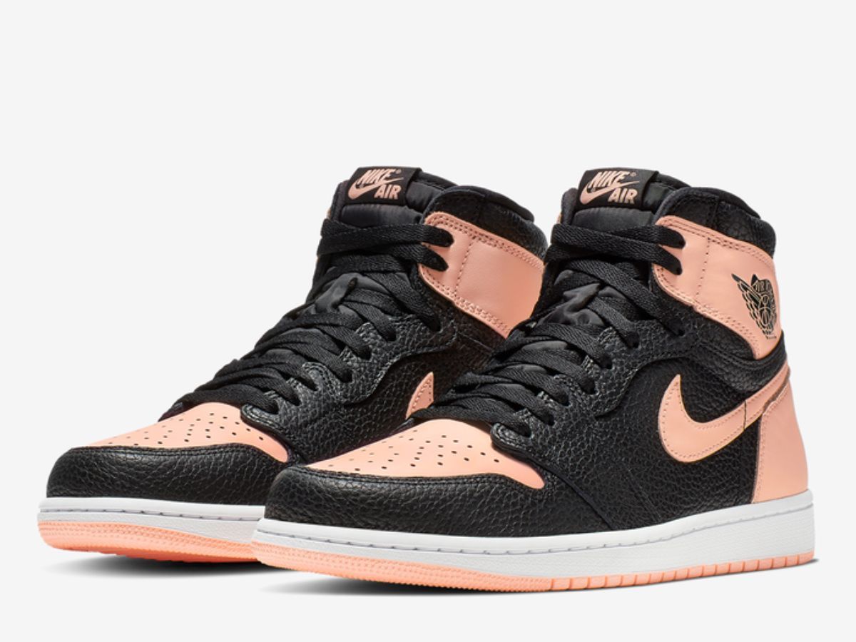 Air Jordan 1 Retro High OG &lsquo;Crimson Tint&rsquo; (Image via GOAT)