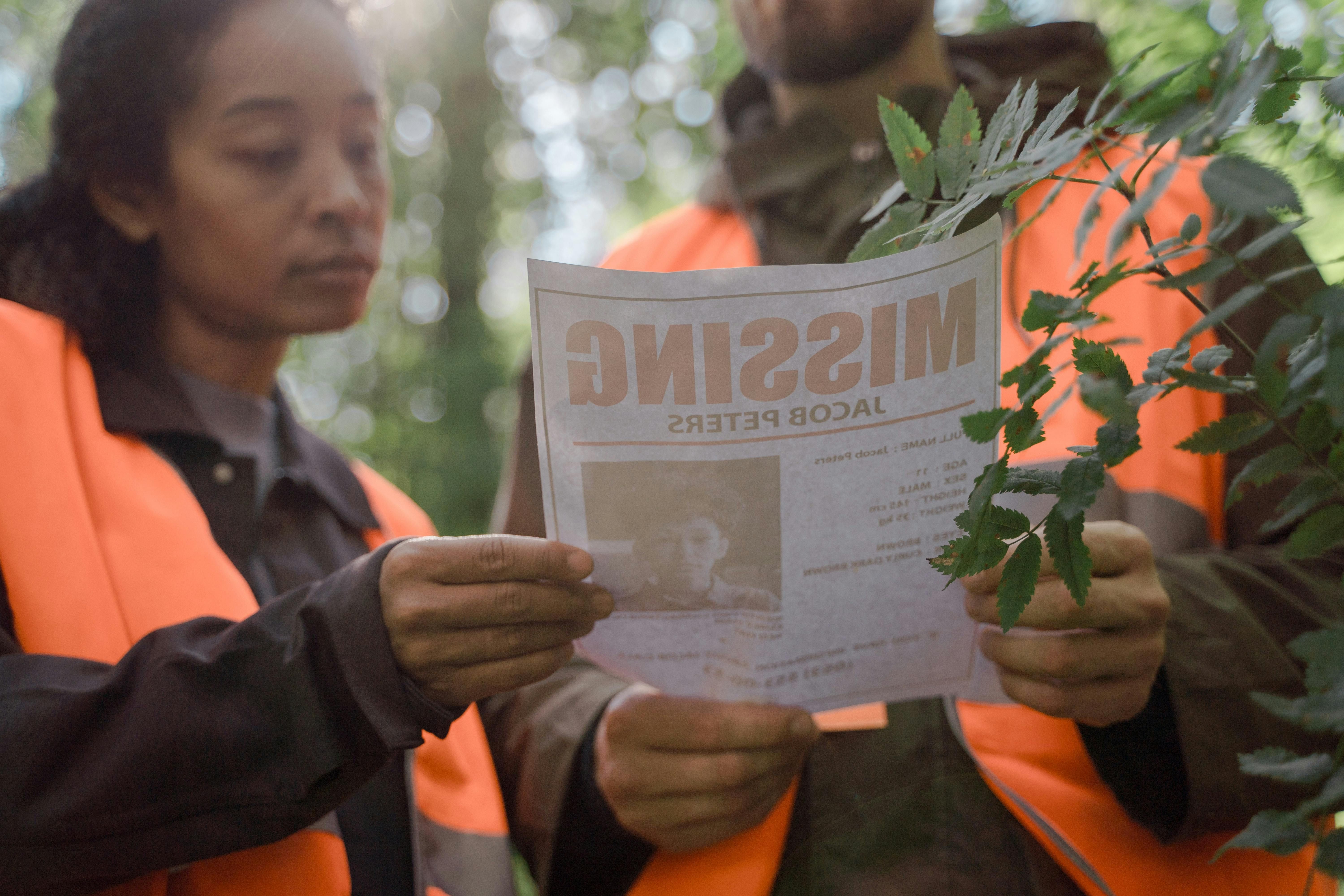 Missing person search (Image via Ron Lach / Pexels)