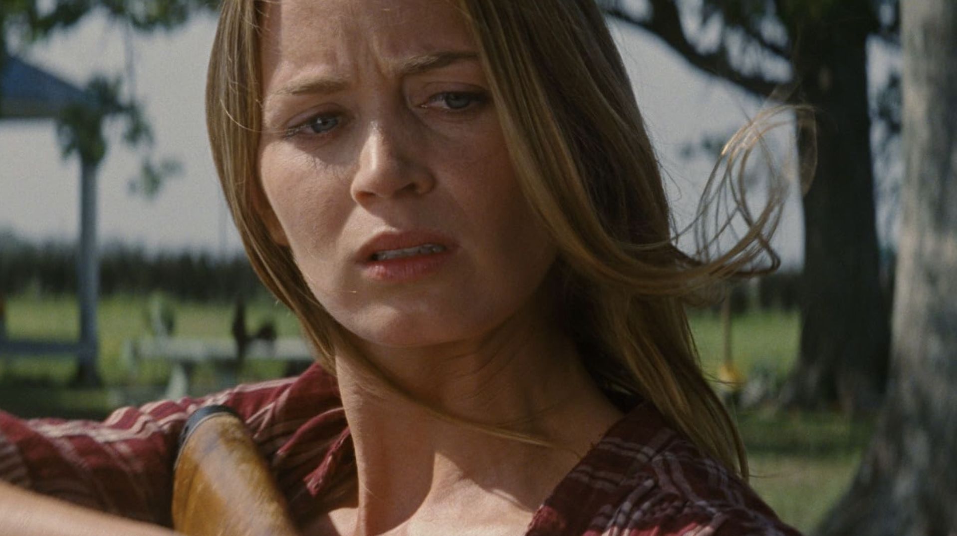 Emily Blunt in Looper, source: TriStar Pictures