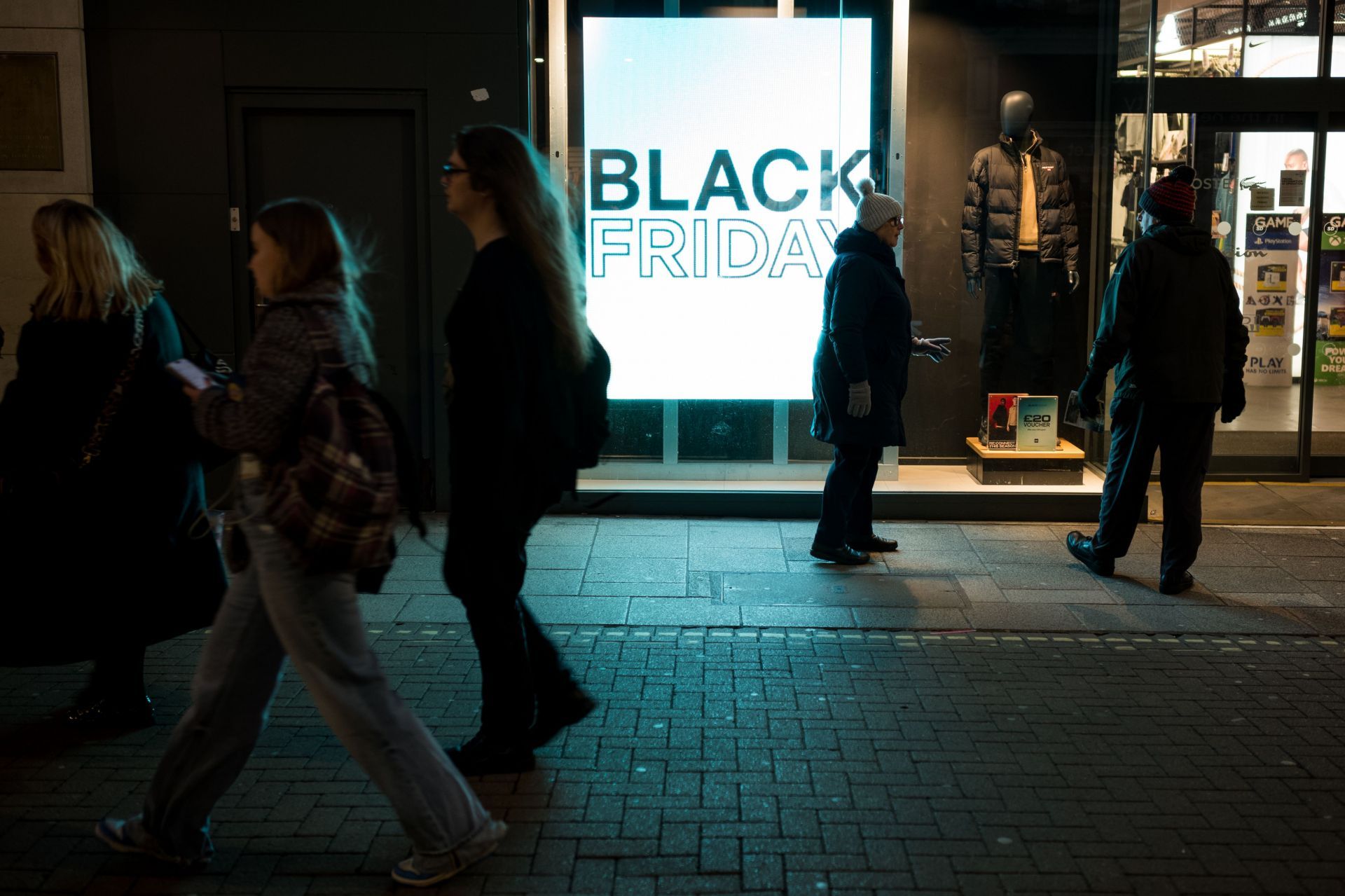 Christmas Season Shopping In York - Source: Getty