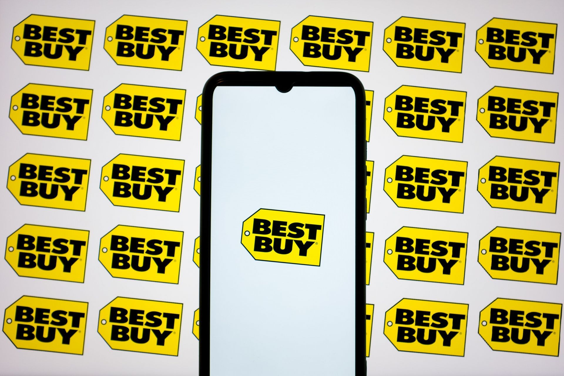 Best Buy Photo Illustrations - Source: Getty