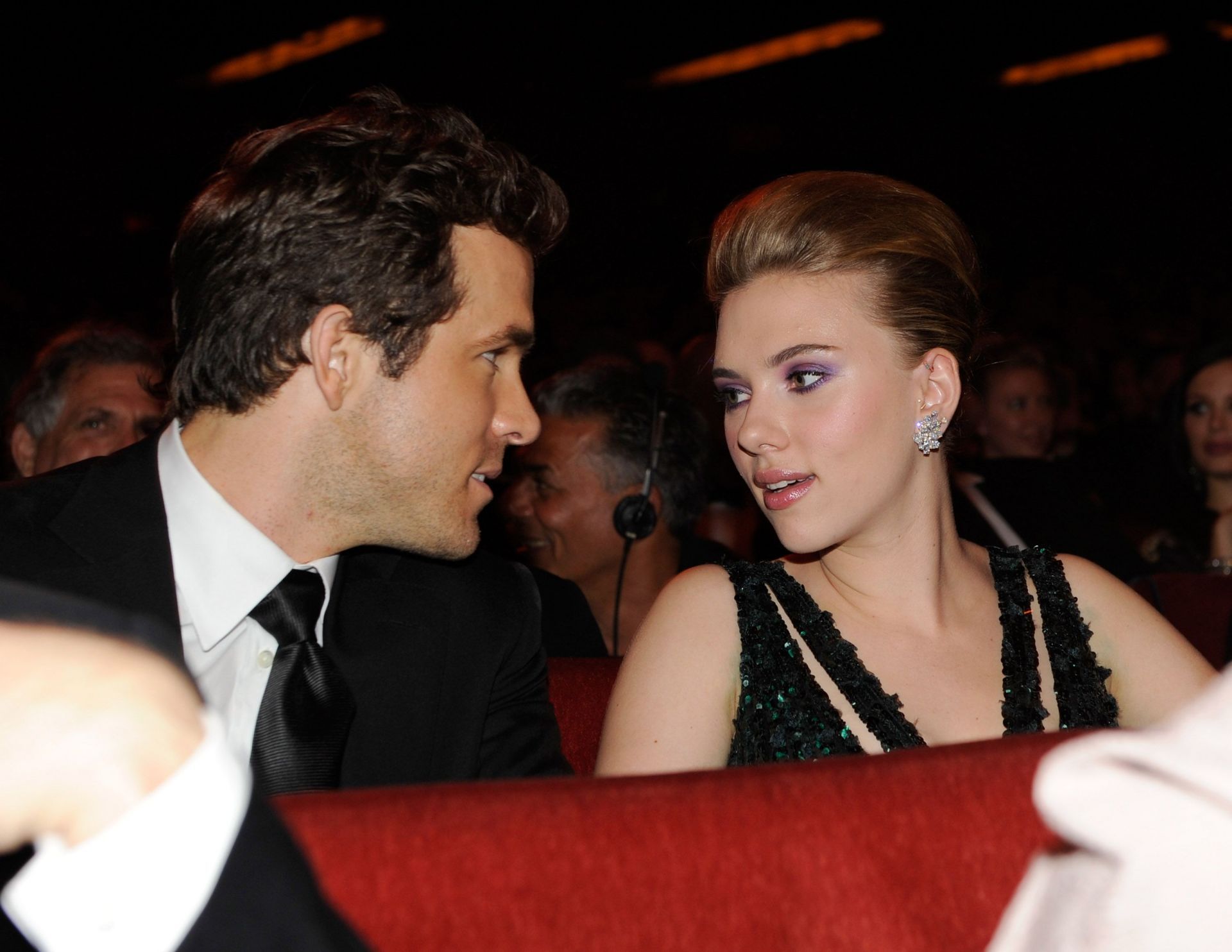 Scarlett Johansson and Ryan Reynolds (Photo by Kevin Mazur/WireImage)