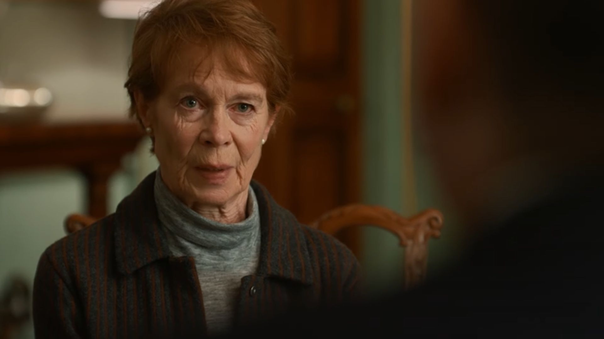 Margaret Roylin in The Diplomat (Image via Netflix)