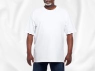 Kirkland Signature Men's Crew Neck Tee (Image via Costco)