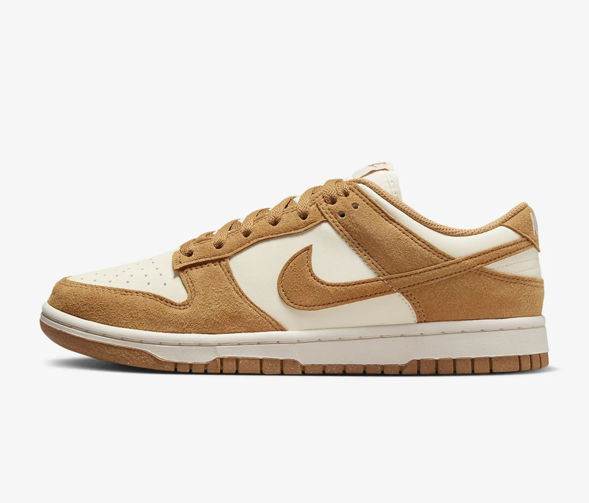 Nike Dunk Low at 24% off. (Image via Nike)