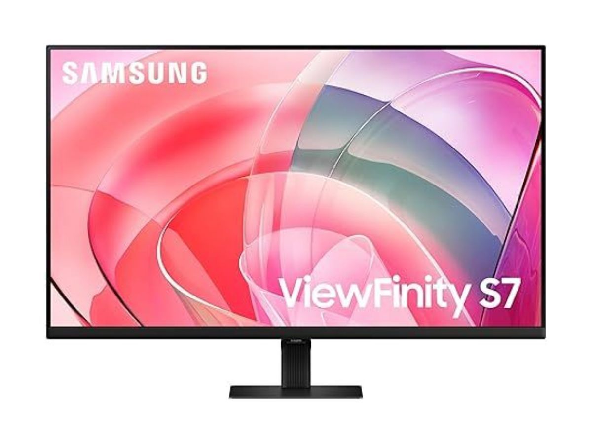 Samsung 32-inch ViewFinity S7 monitor (image via Amazon)