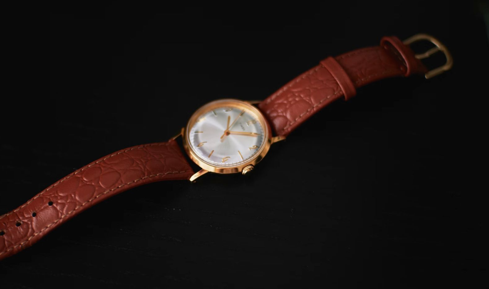 Overpaying for vintage watches led to significant buyer&#039;s remorse (Image via Unsplash)