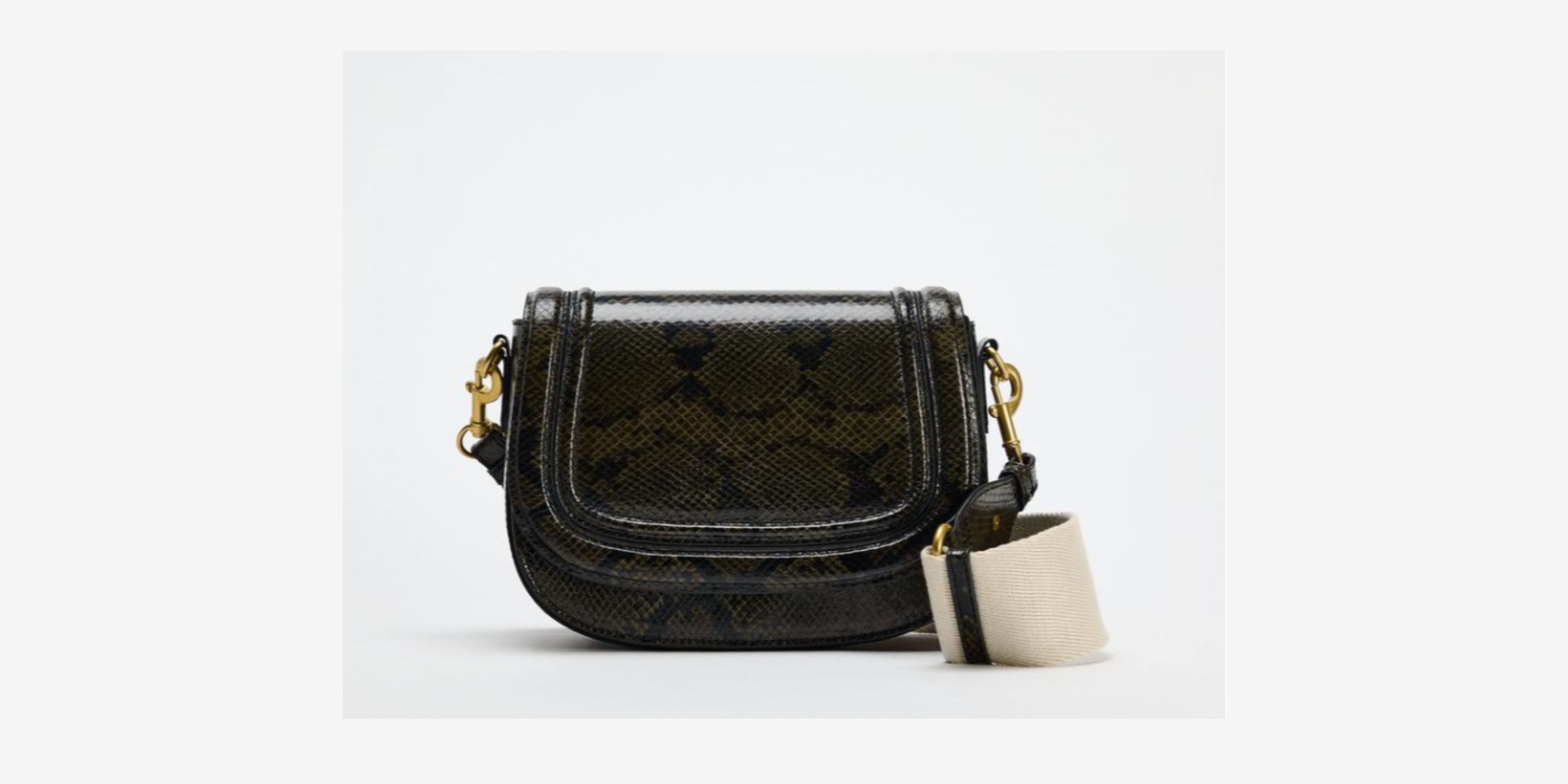 The animal print crossbody bag is amust-buyy as the Black Friday sale ends. (Image via Zara)