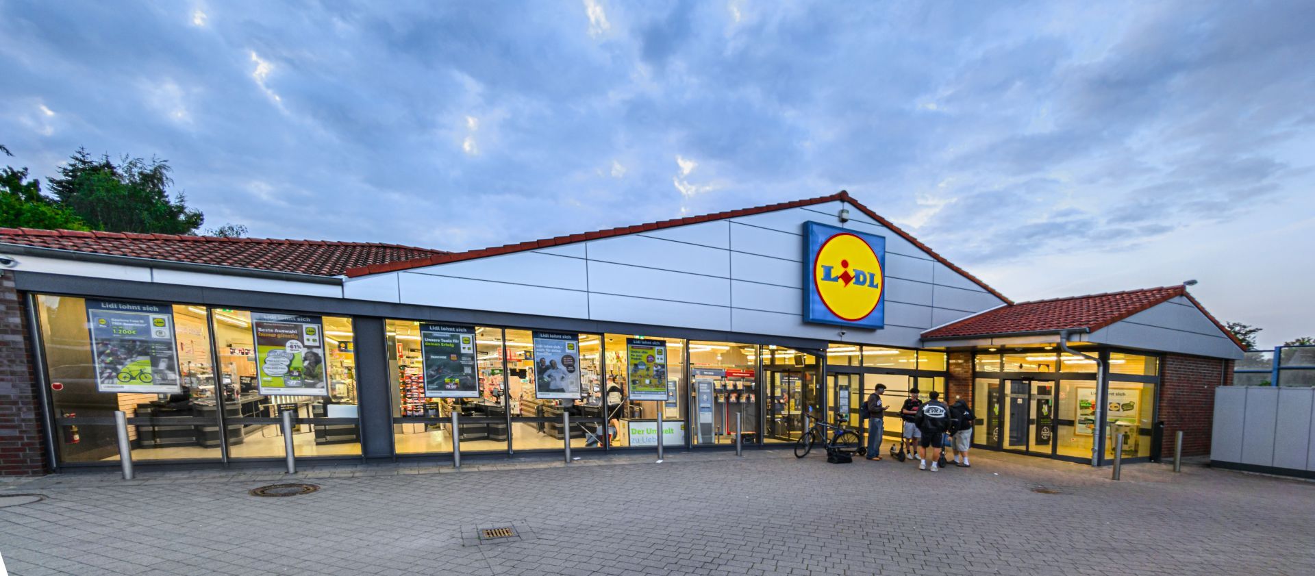 LIDL (Image via Getty)